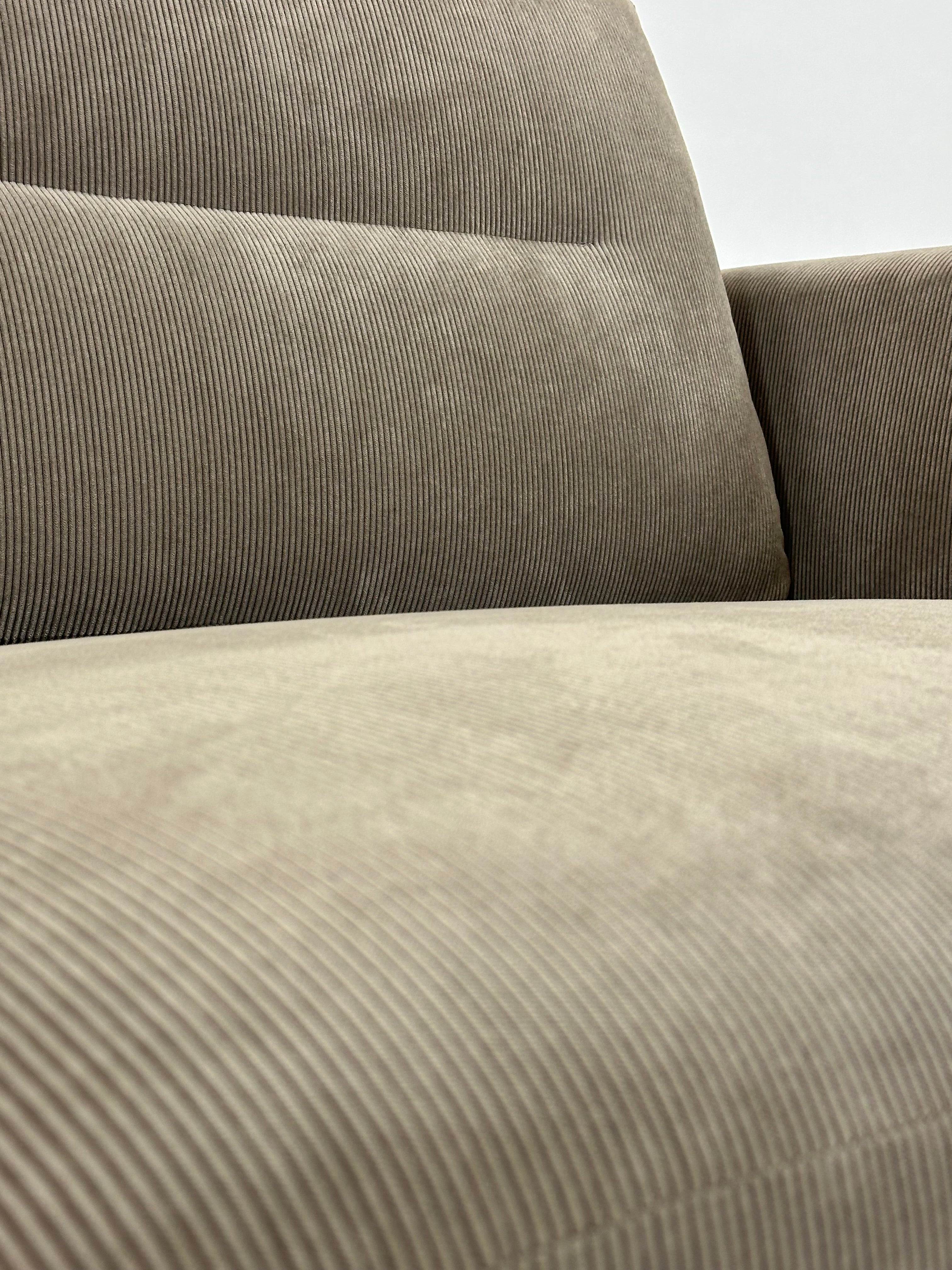 Larvik Sofa