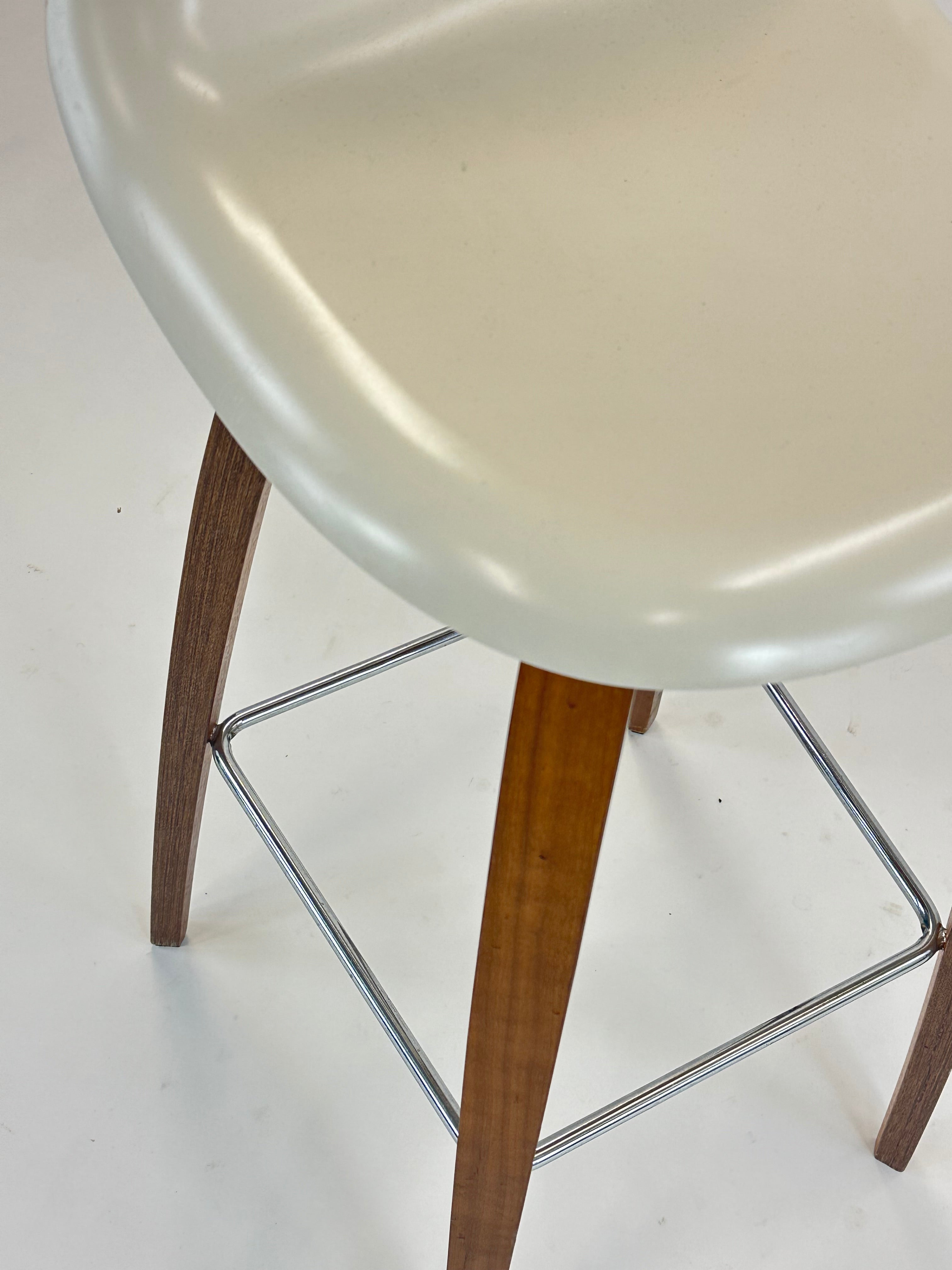 GUBI | 3D Bar Stool (Hvid)
