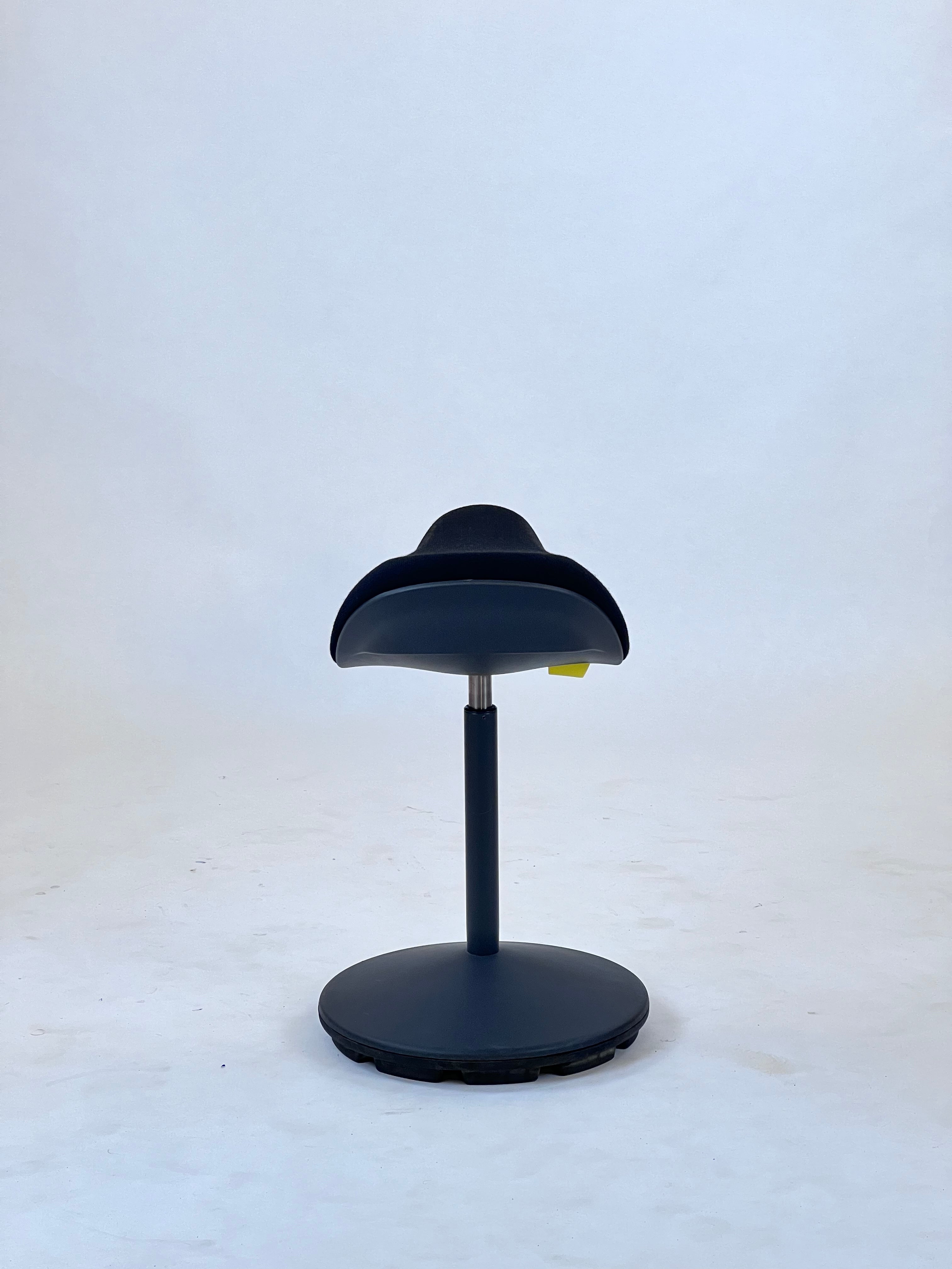 Varier motion chair 4400