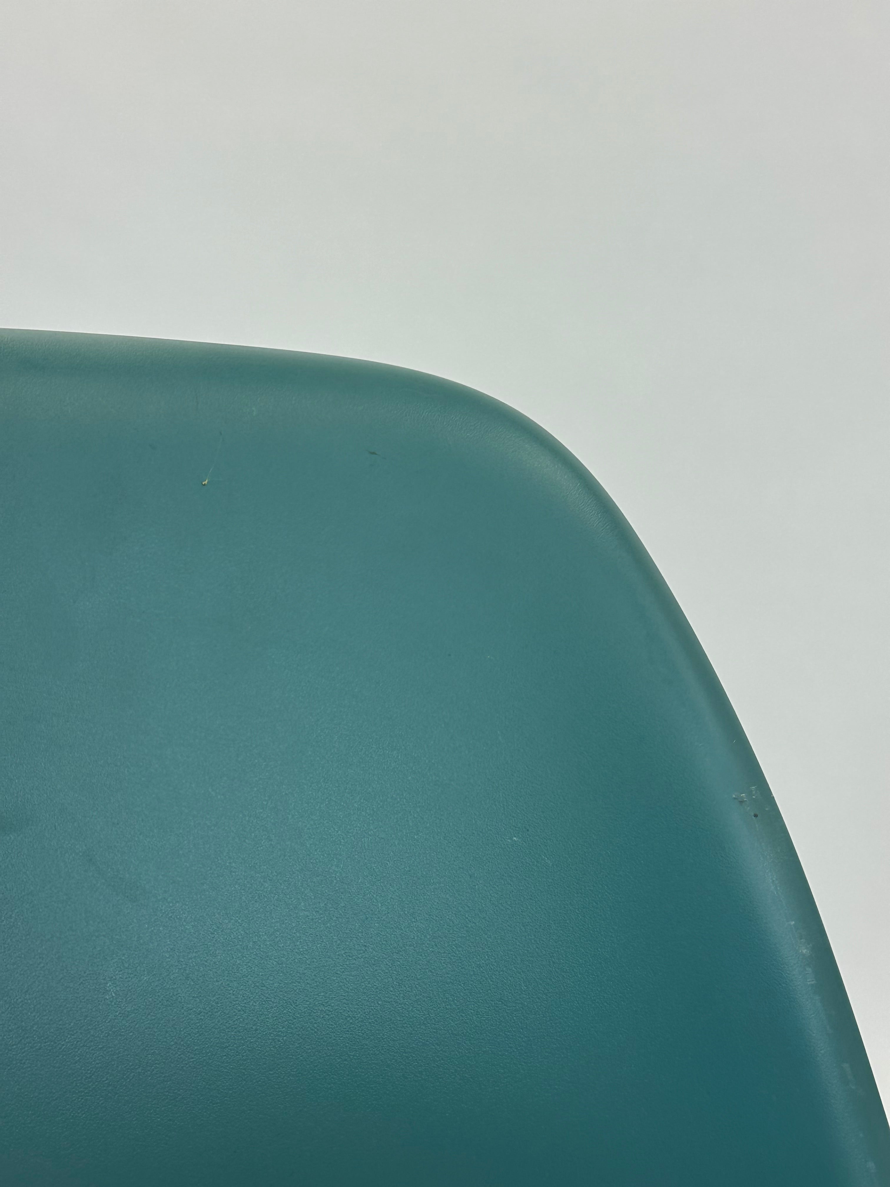 Sæt af Vitra Eames DSW Stole (Sea blue)
