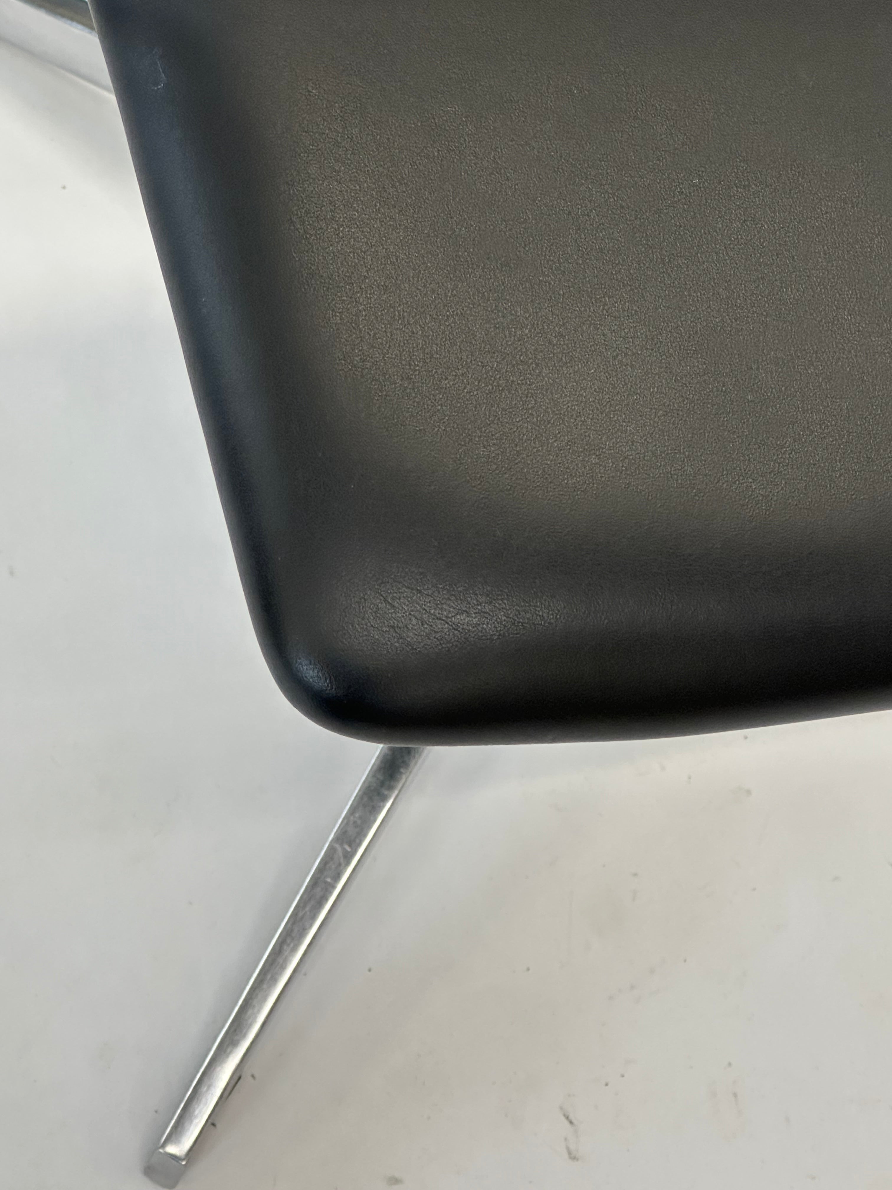 Four Design - 4-Cast® XL Mødestol