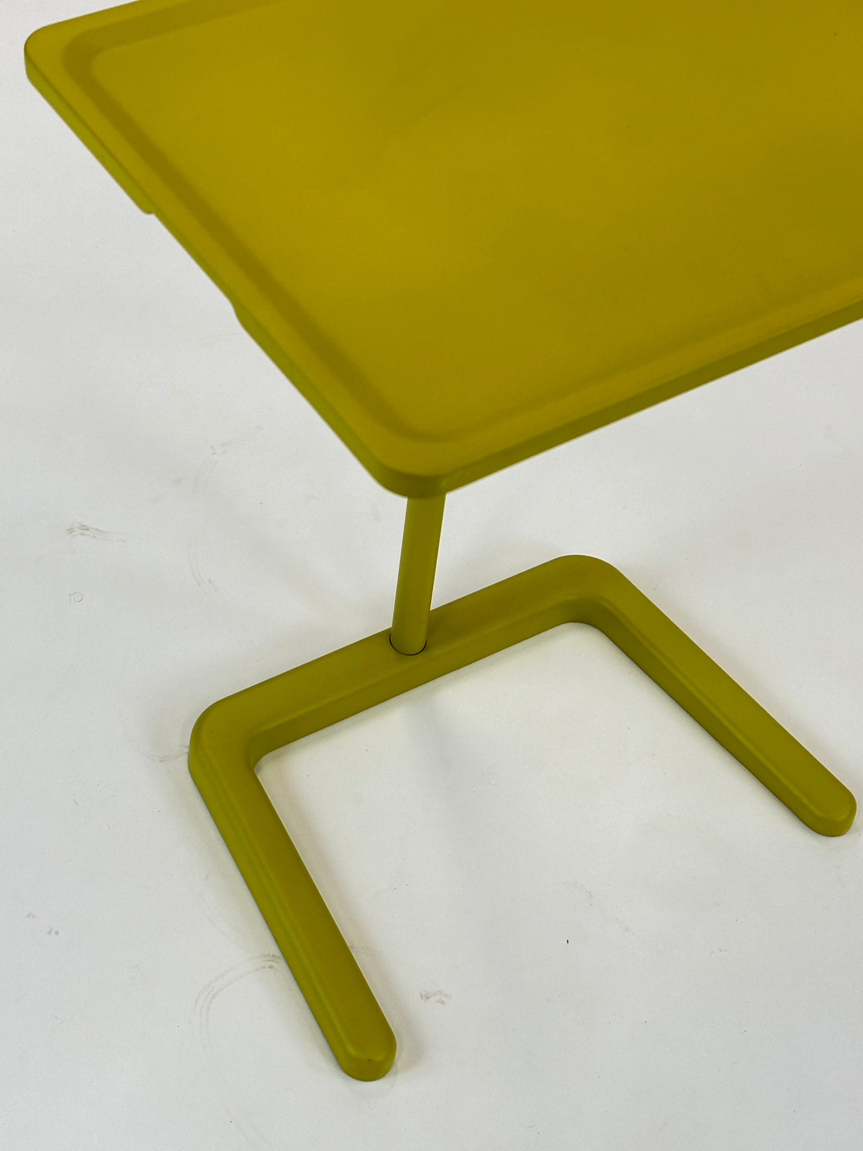 Vitra | NesTable