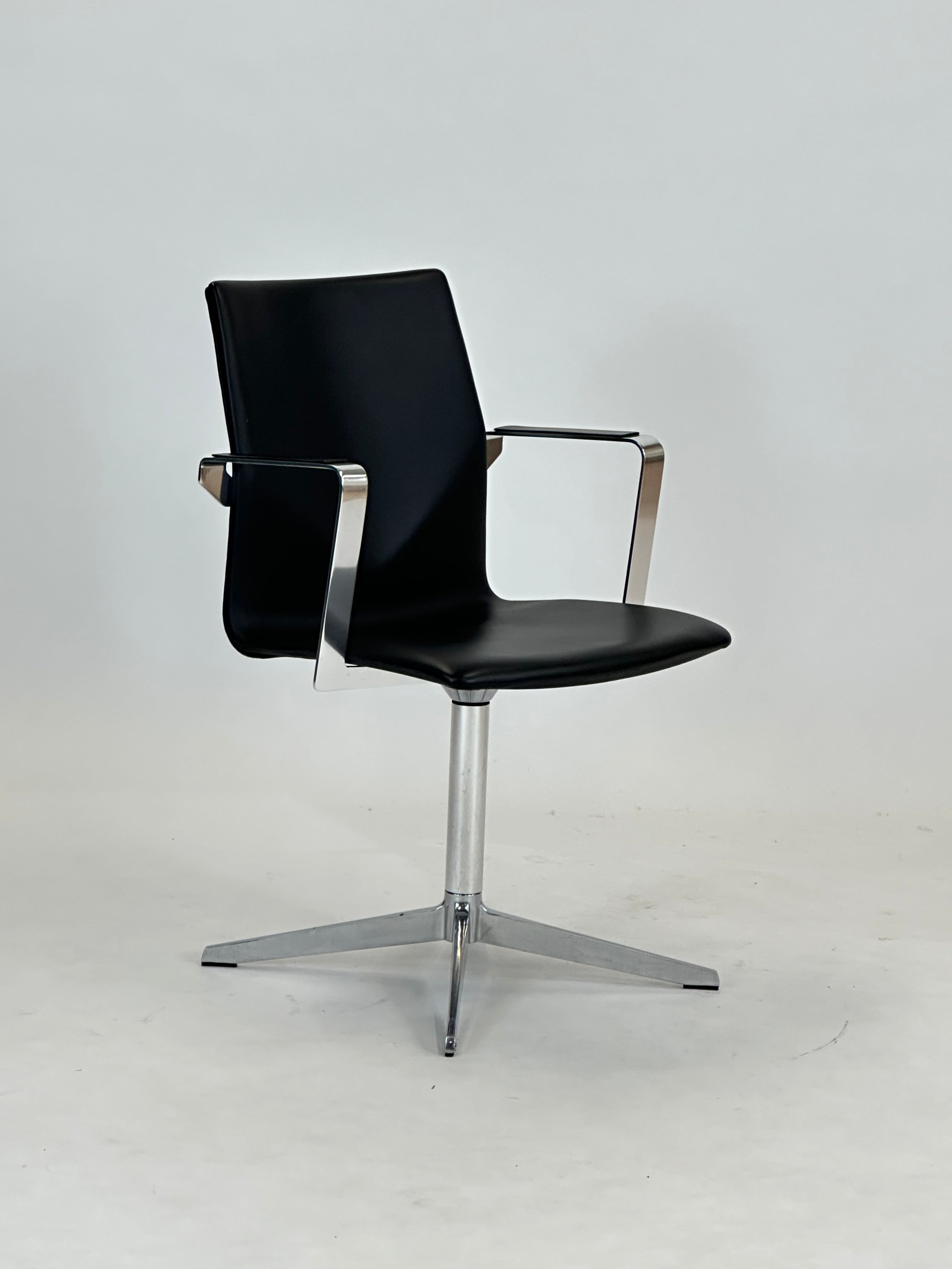 Four Design - 4-Cast® XL Mødestol