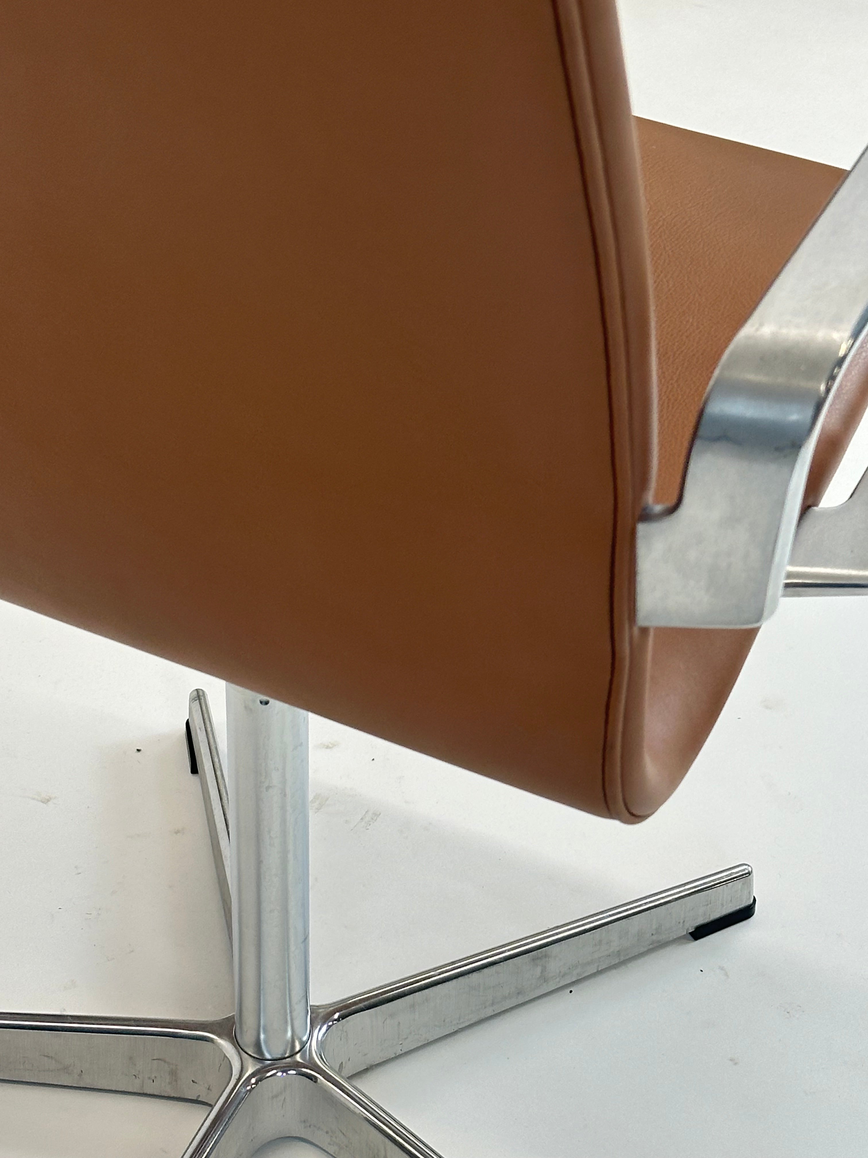 Oxford 3271T Mødestol - Fritz Hansen