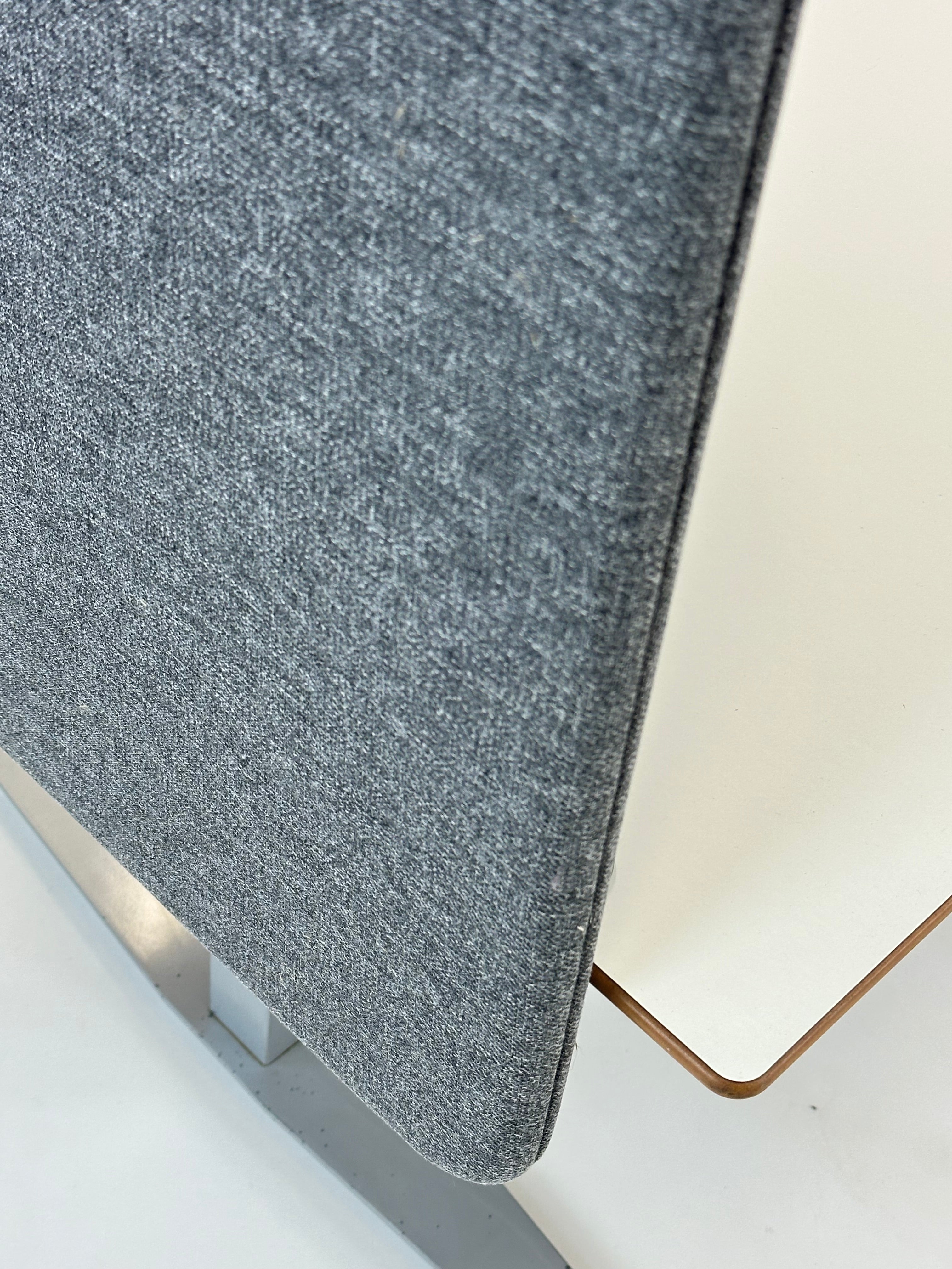 Abstracta Lille Lydskærm (Mørkegrå)