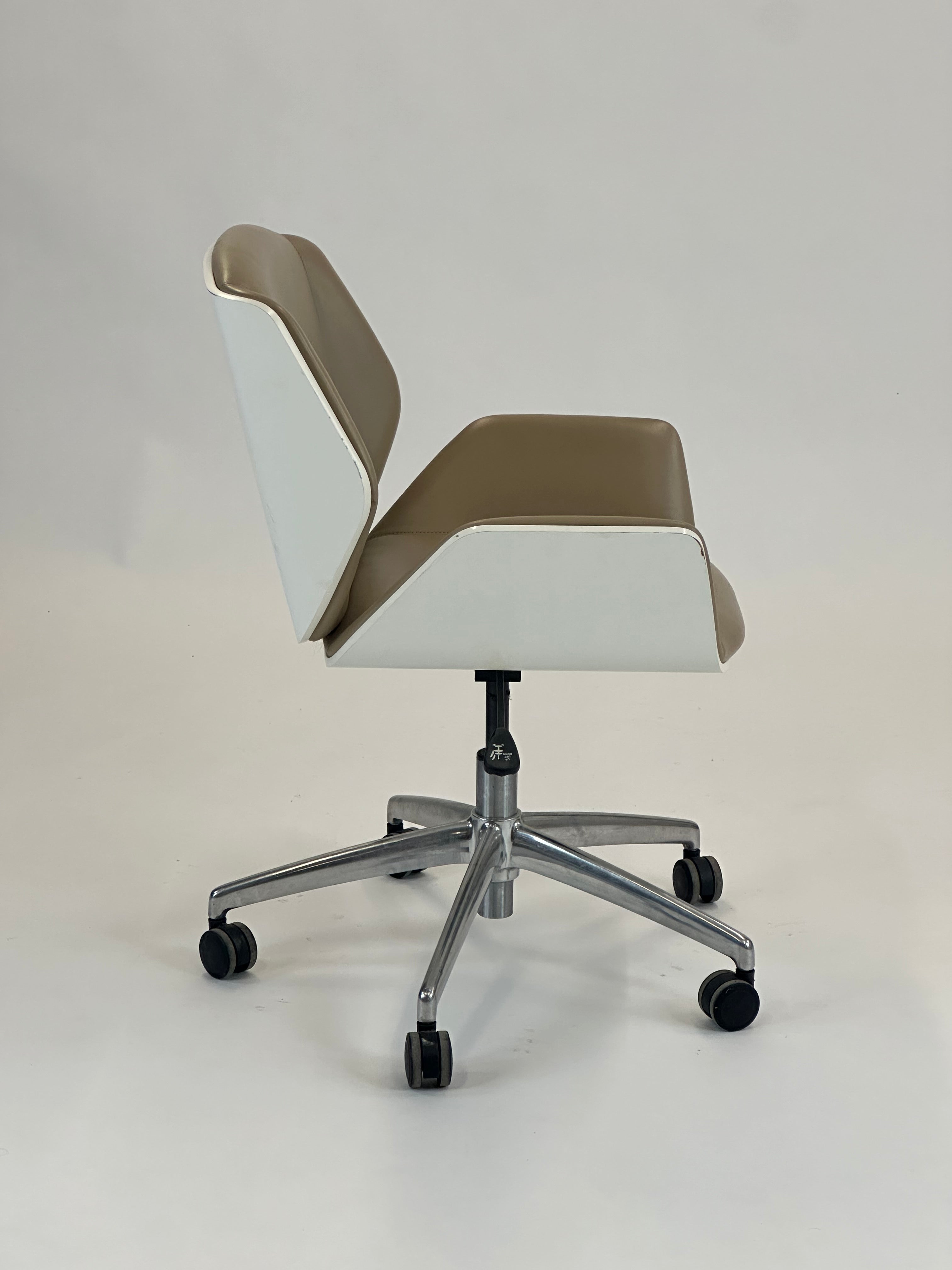 Boss Design Kruze Mødestol (Beige)