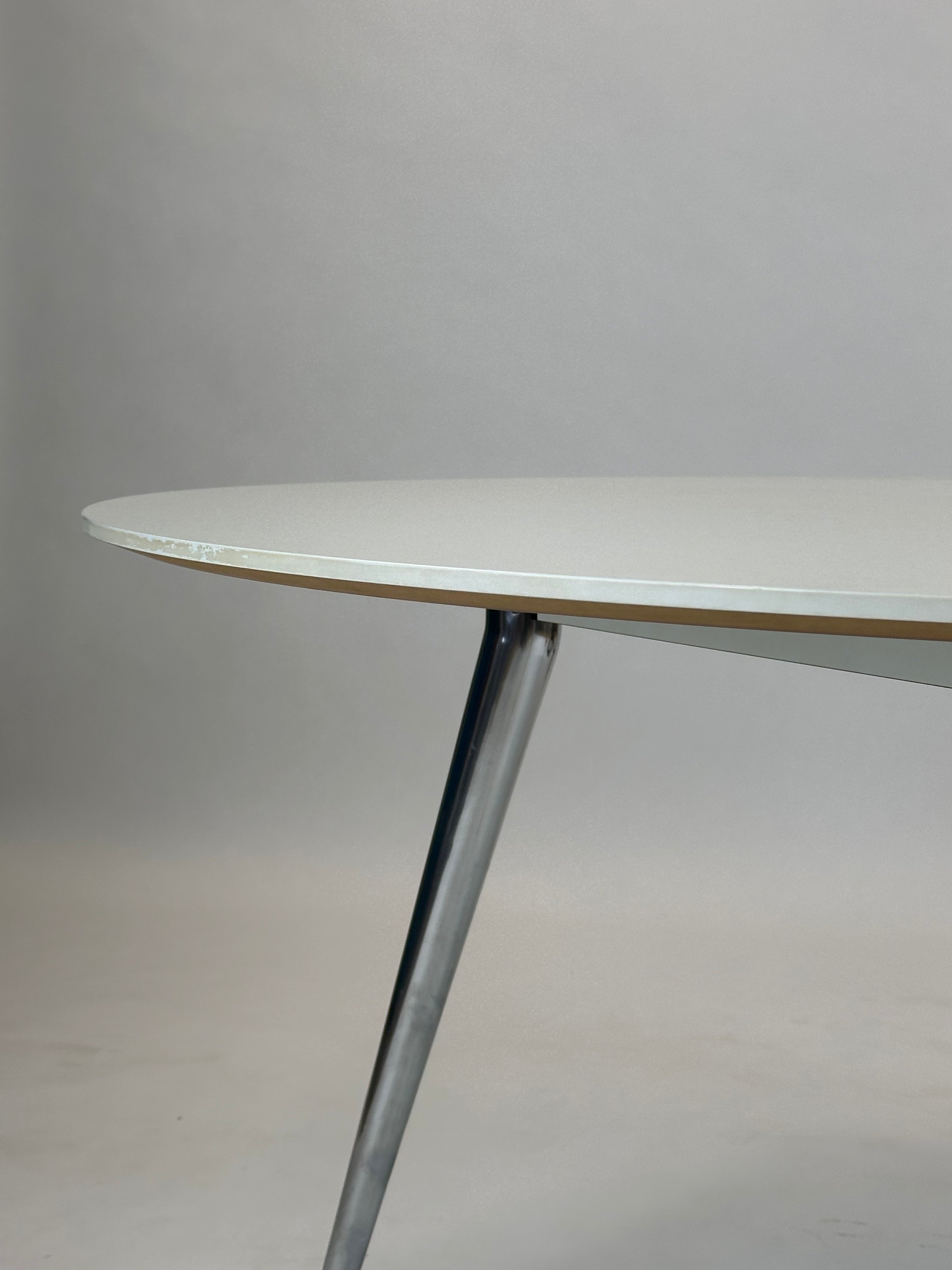 Colt mødebord - Skandiform