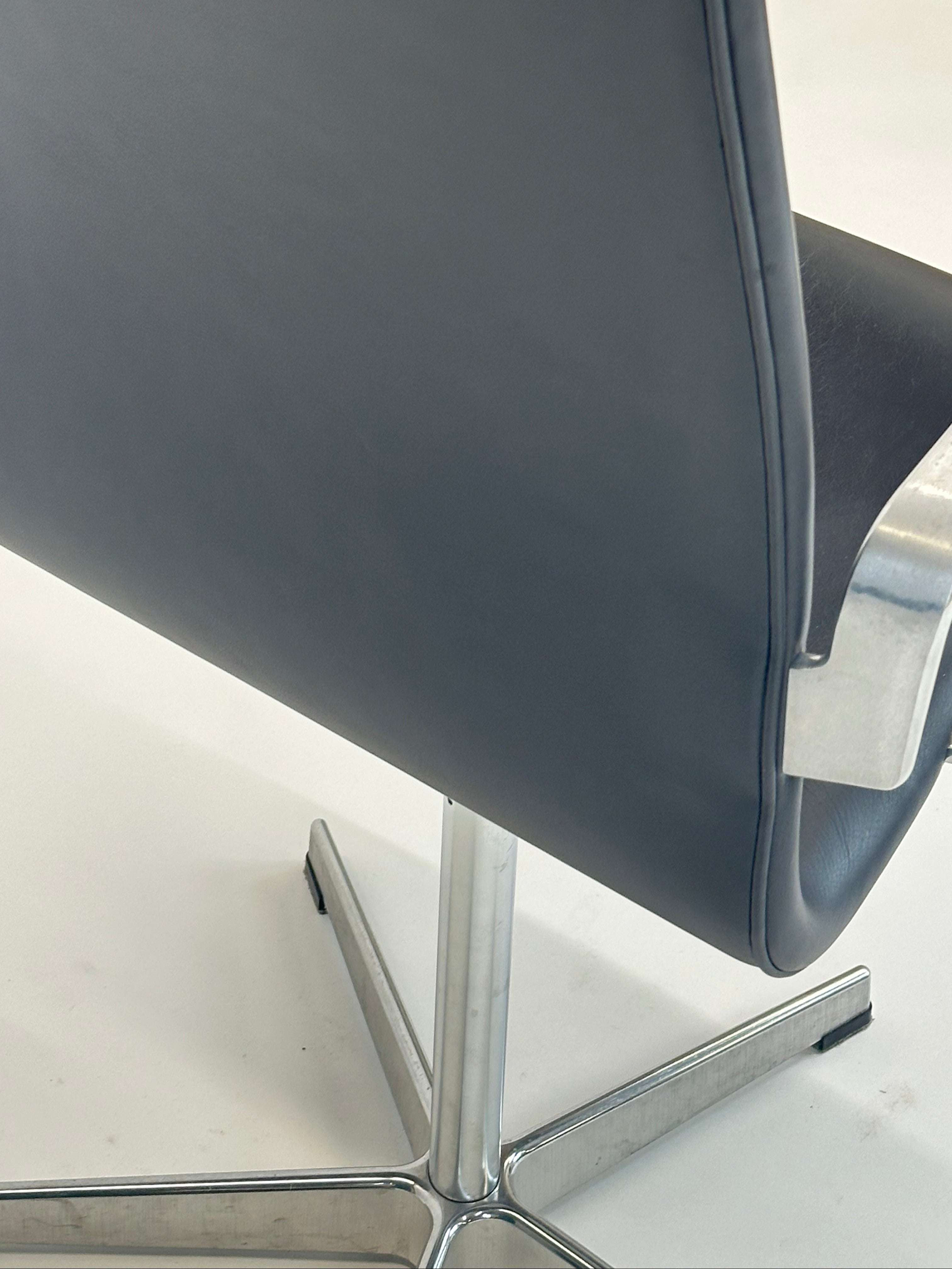 Oxford 3271T Mødestol - Fritz Hansen (Sort)