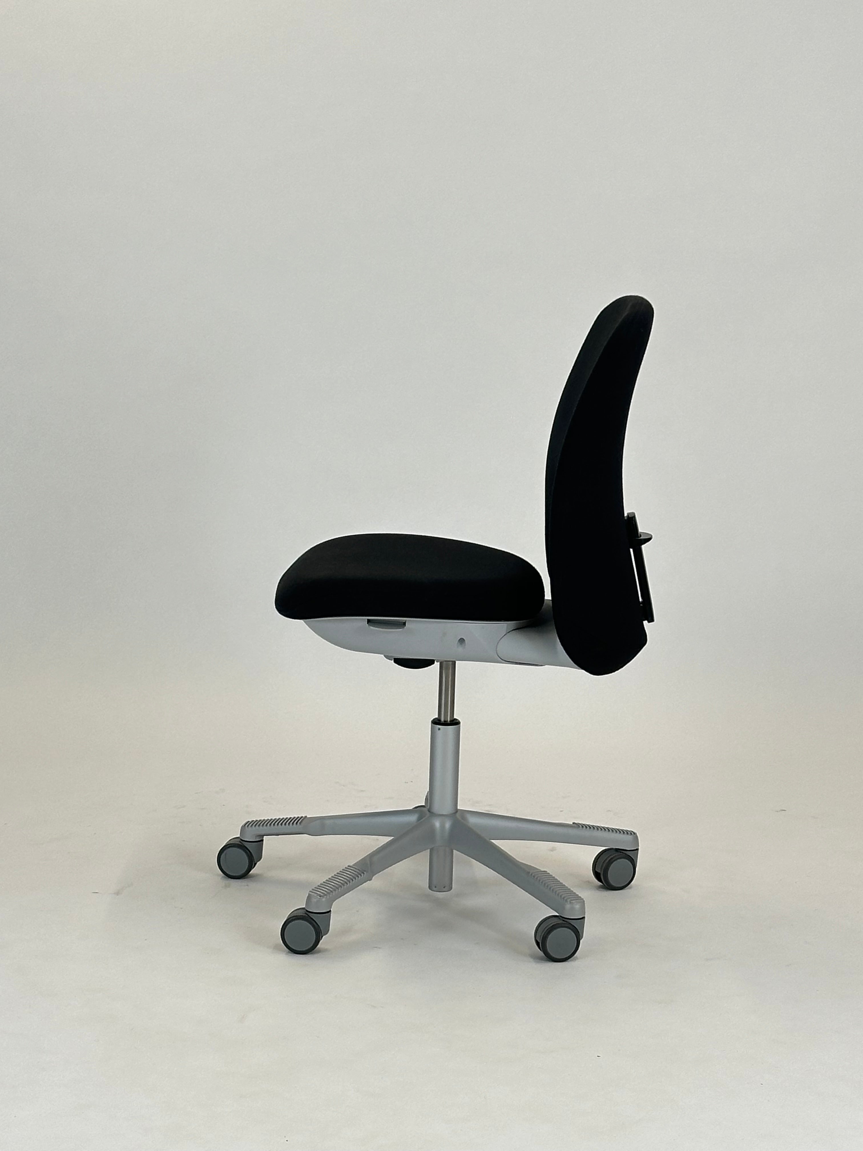 HÅG Sofi 7200 - 150mm (Sort-Sort knap)