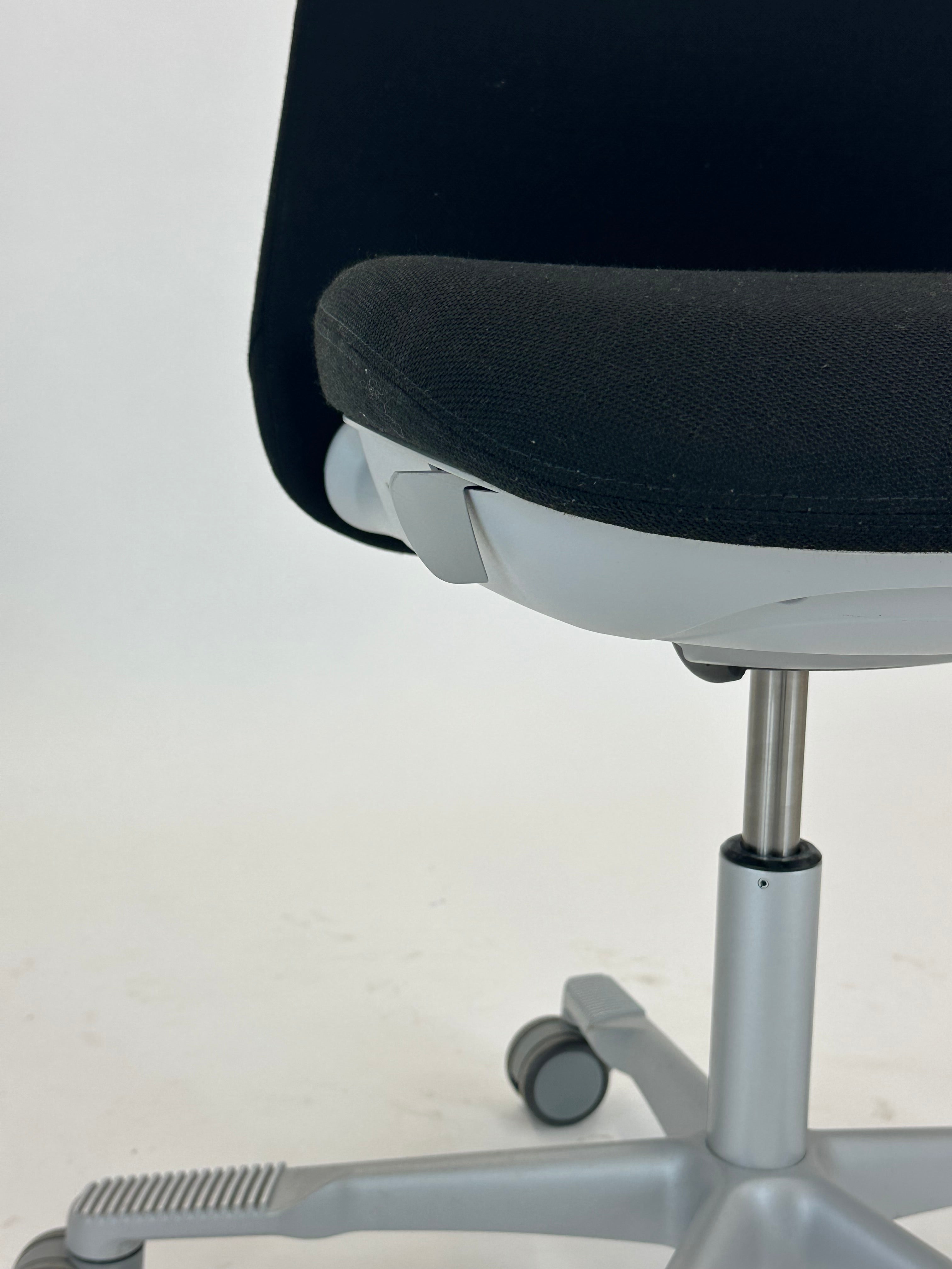 HÅG Sofi 7200 - 150mm (Sort-Sort knap)