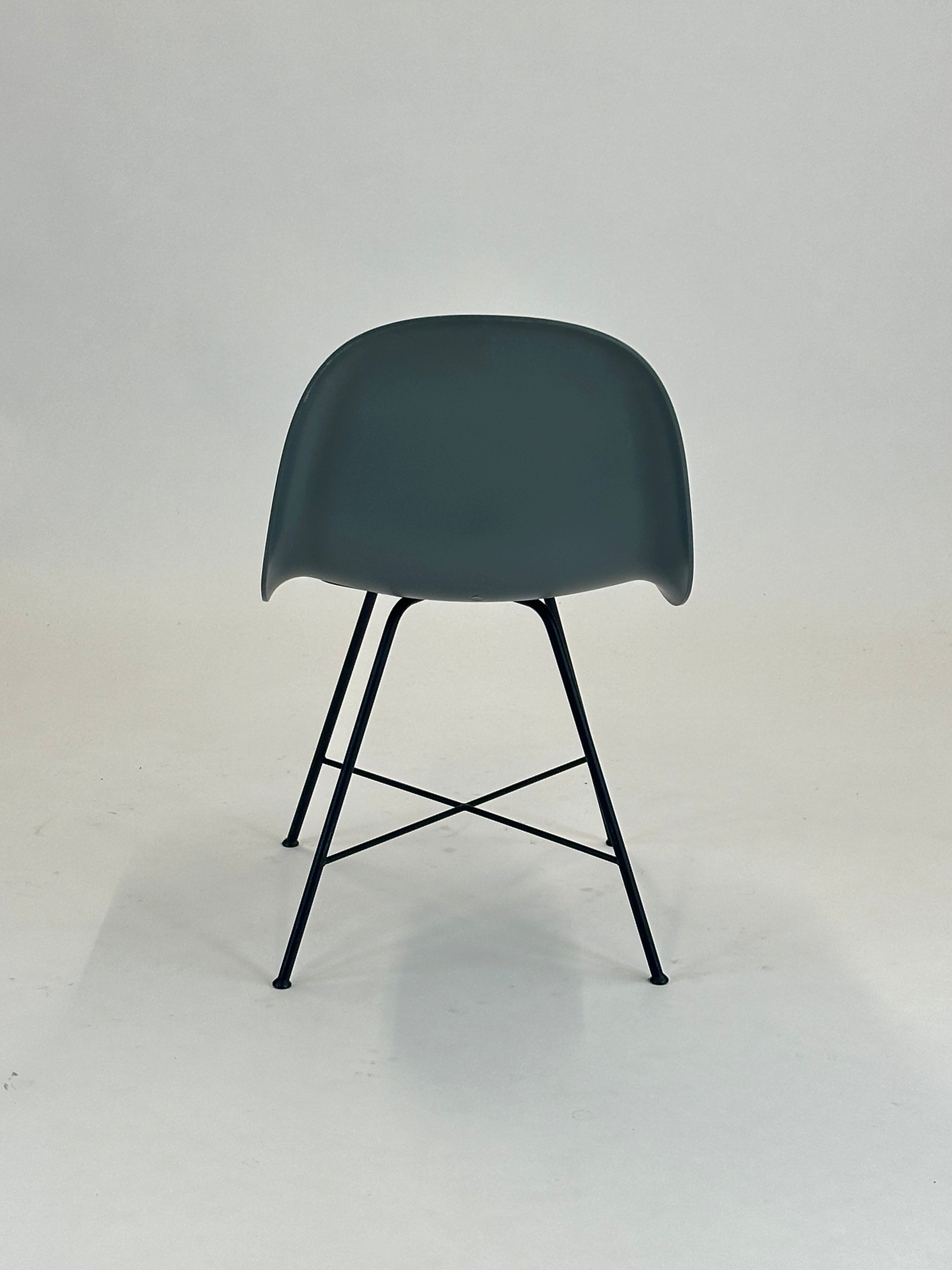 GUBI | 3D Dining Chair