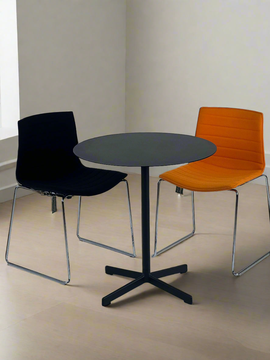 Arper Catifa 46 konferencestol Black