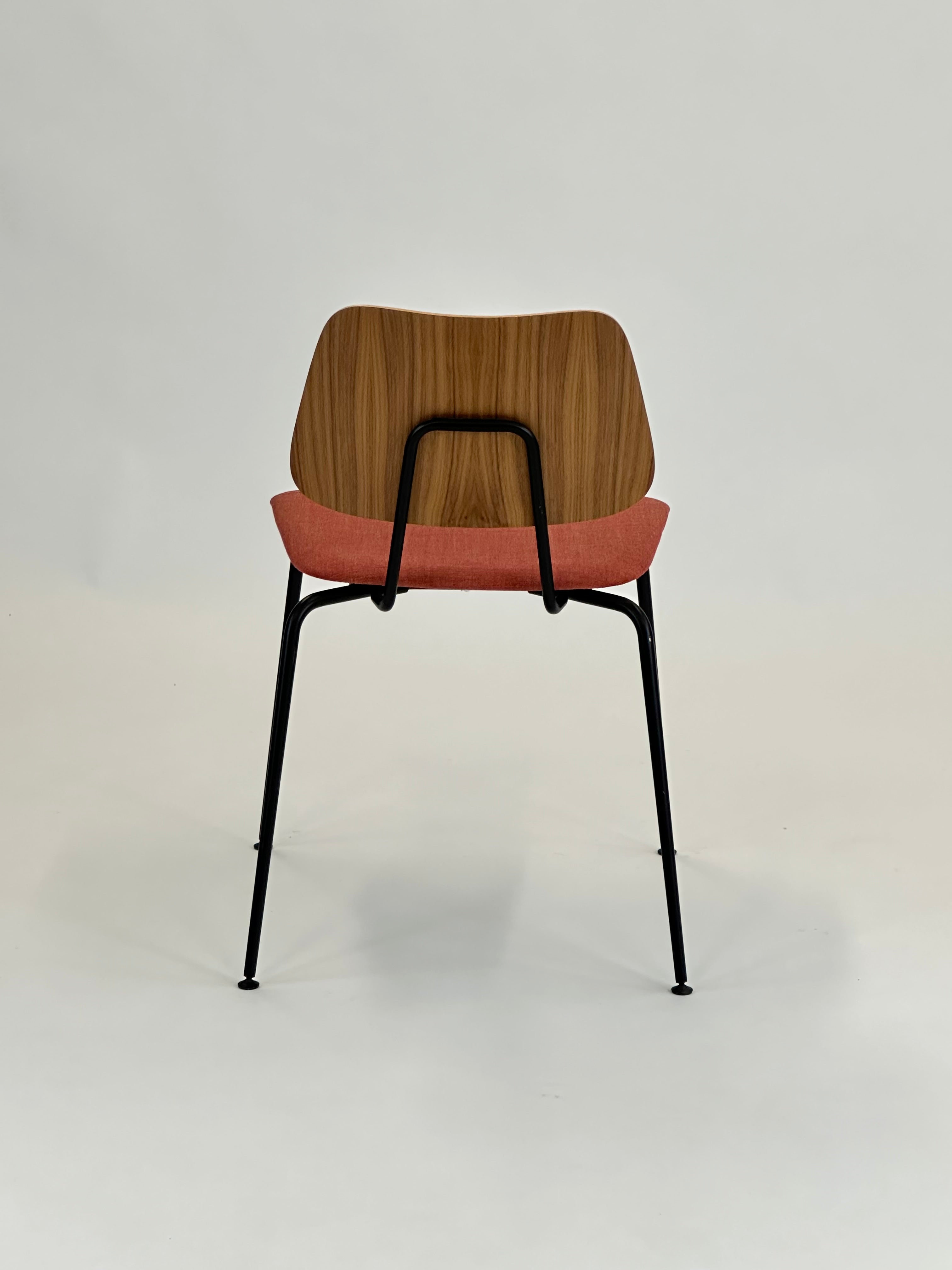 Labofa | Heritage 11.1 Stabelstol (Rød)