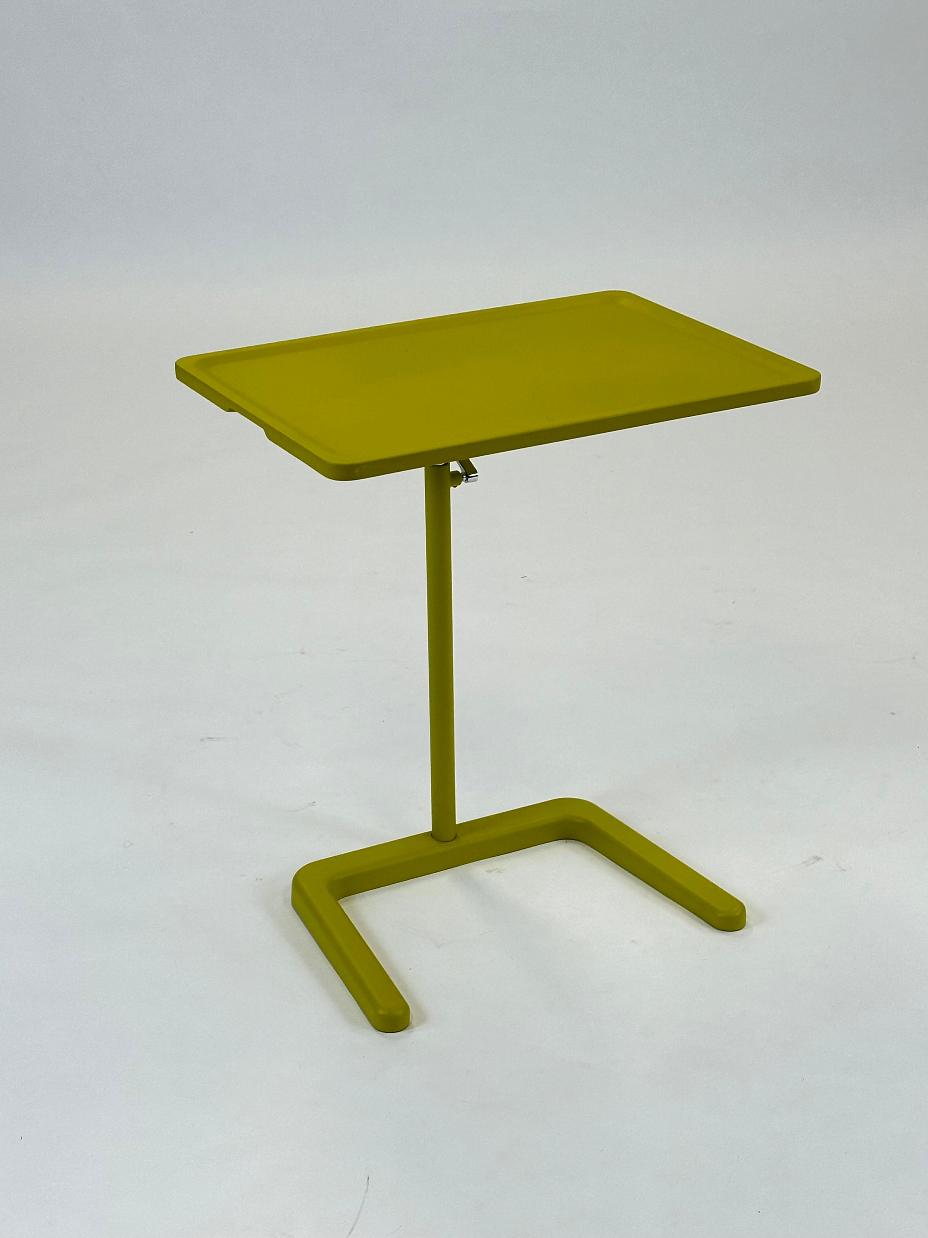 Vitra | NesTable