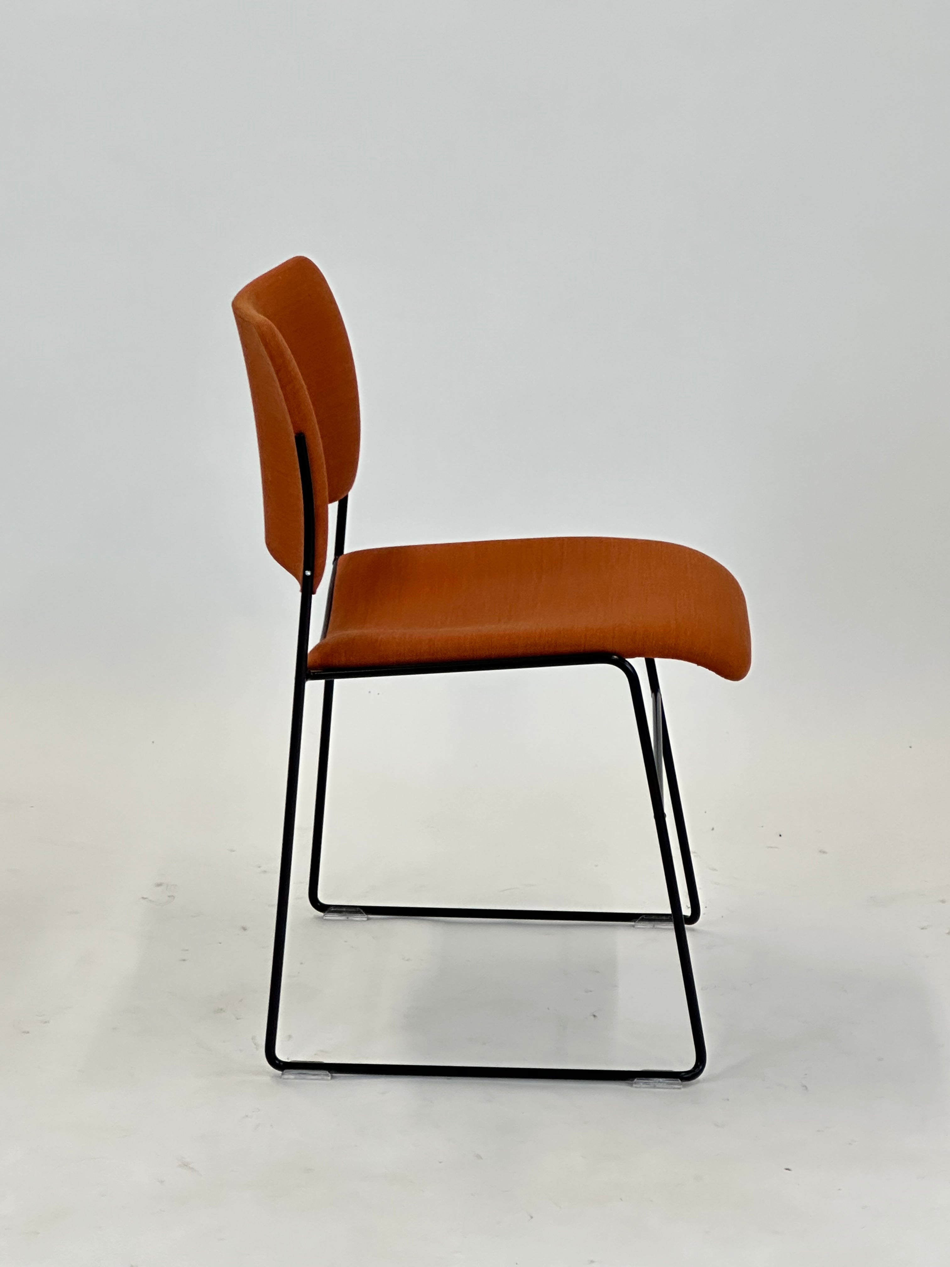 40/4 Konferencestol - Howe (Orange u. armlæn)