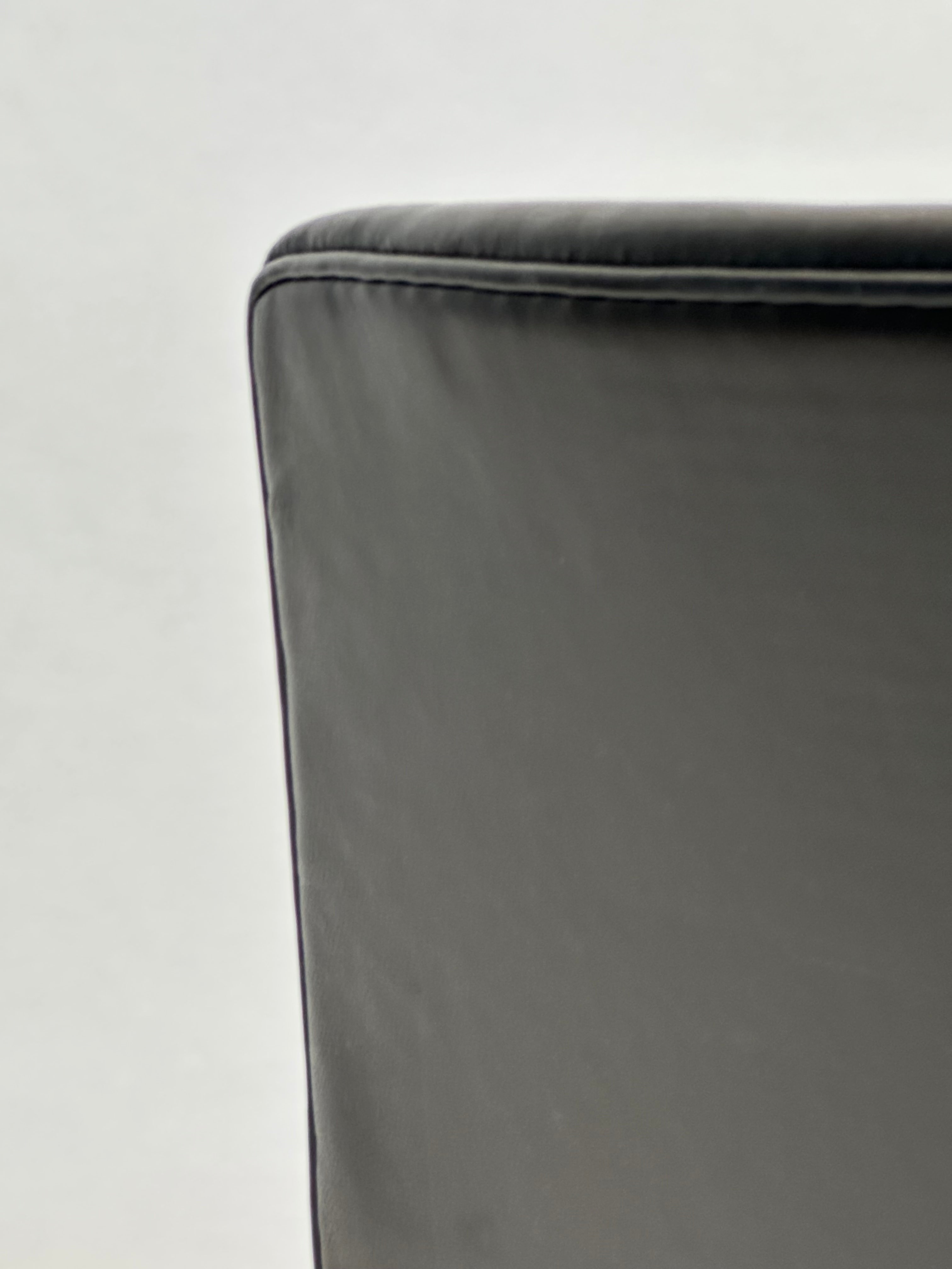 Paustian Spinal Chair 80