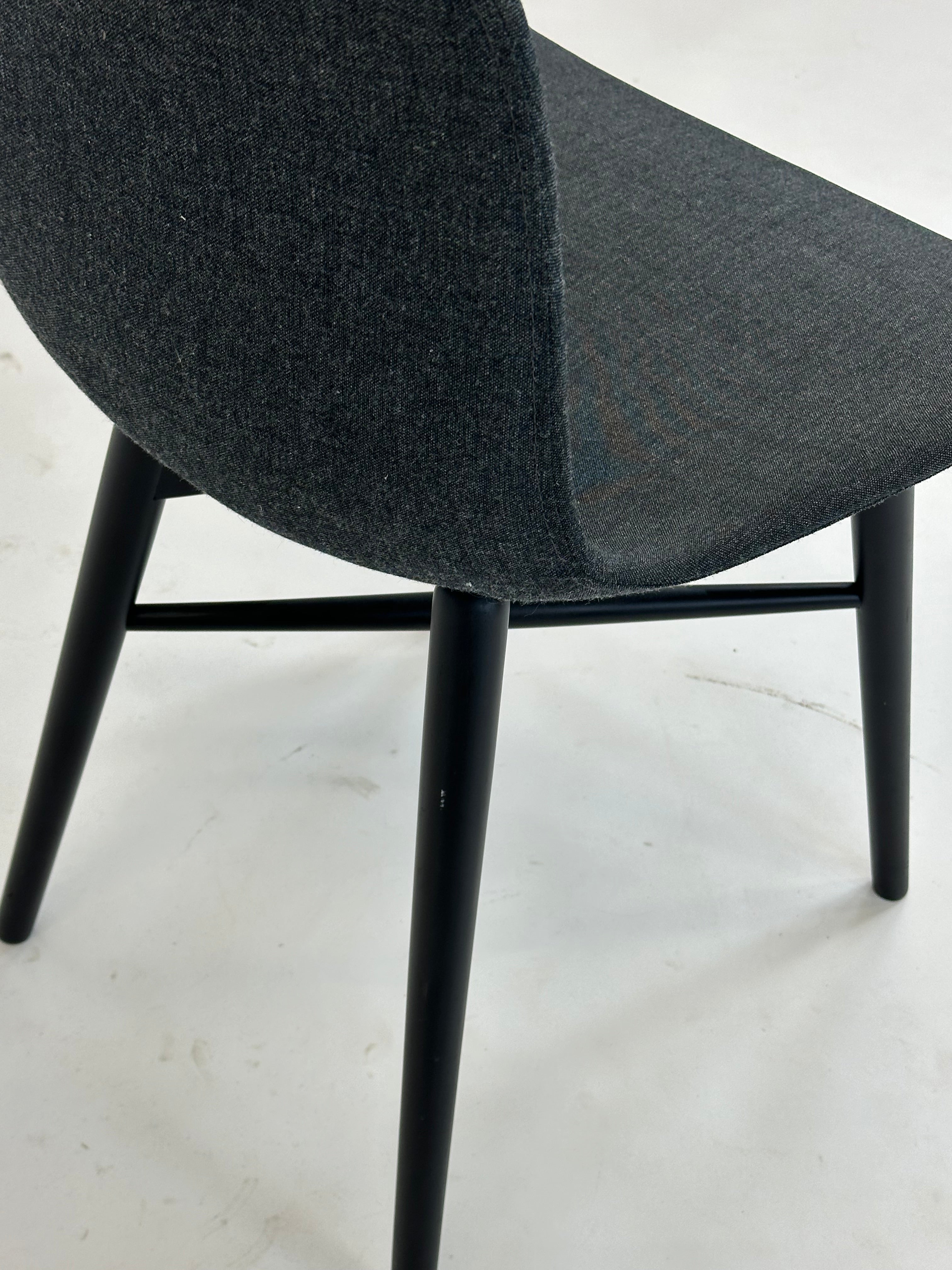 Langue Original Stol (Anthracite grey) fra NORR11