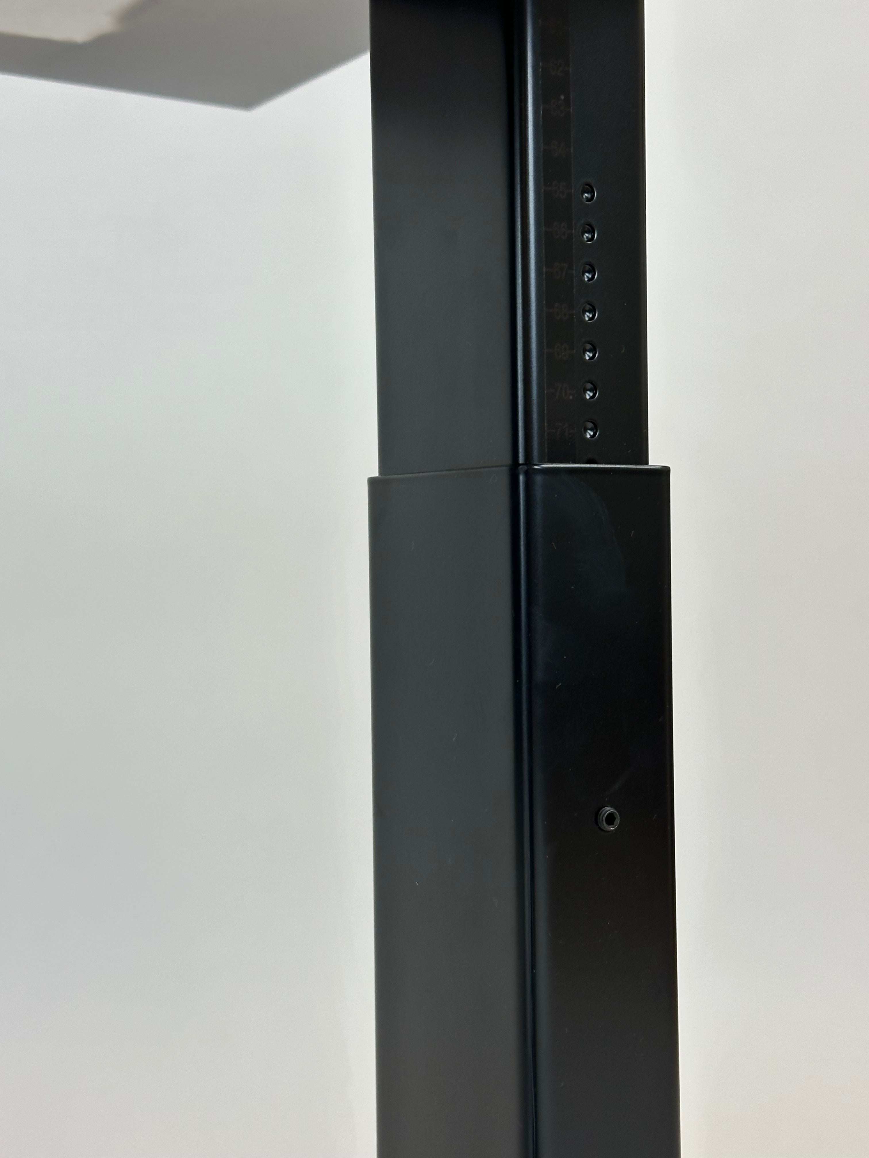 Mødebord med Manuel Hæve-/sænkefunktion