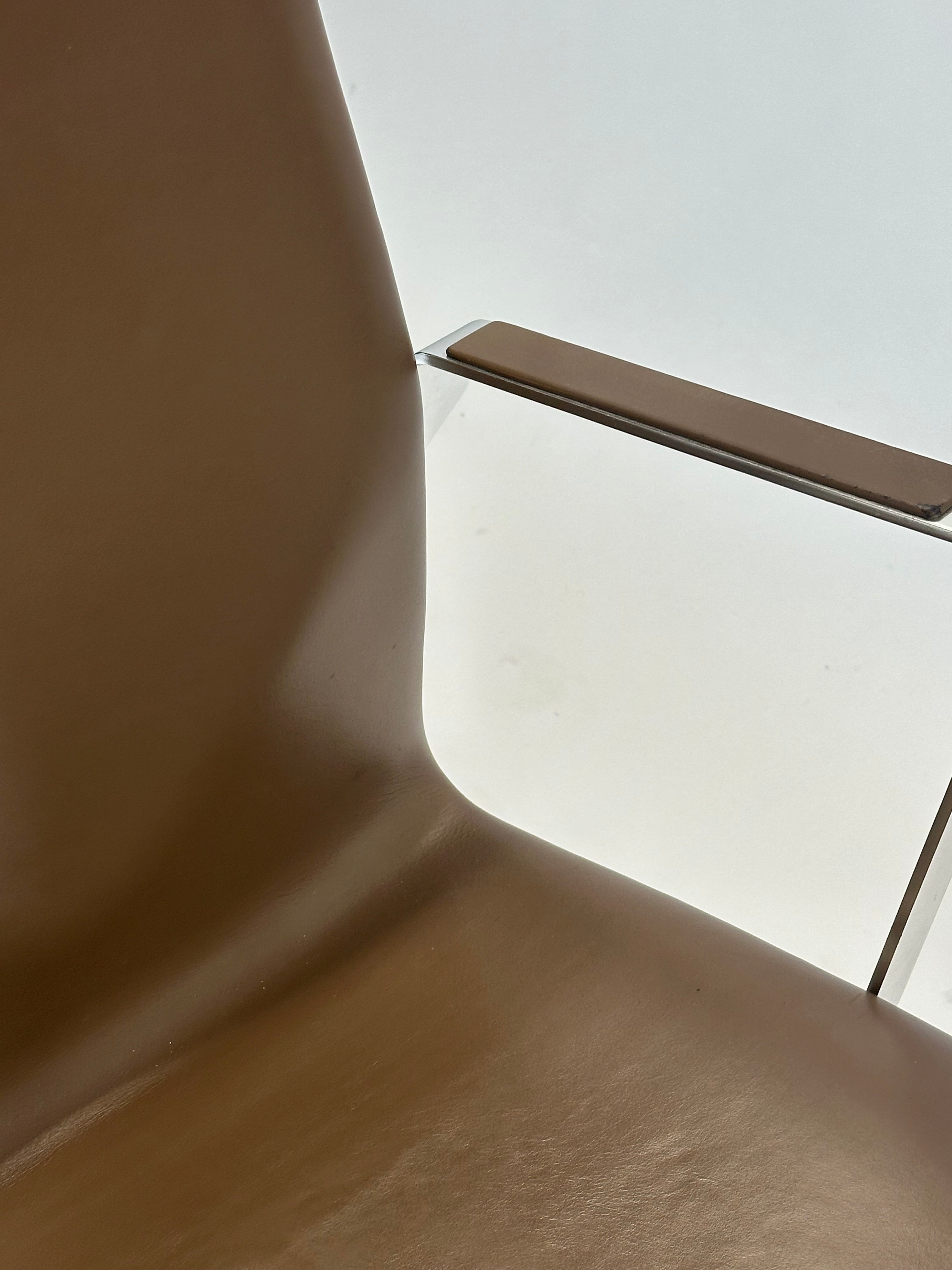Four Design - 4-Cast® XL Mødestol (Mørkebrun)