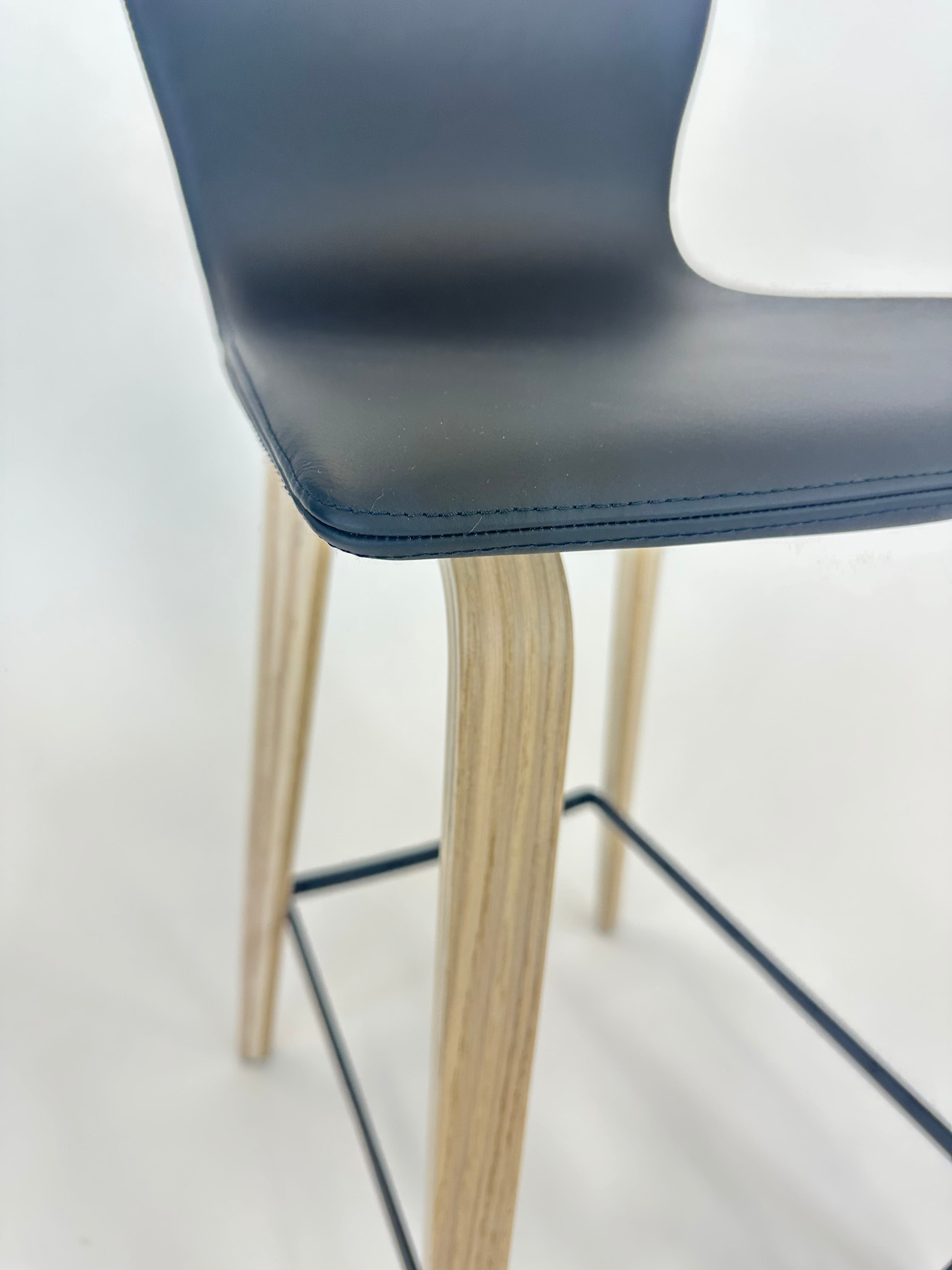 Butterfly barstol fra Magnus Olesen