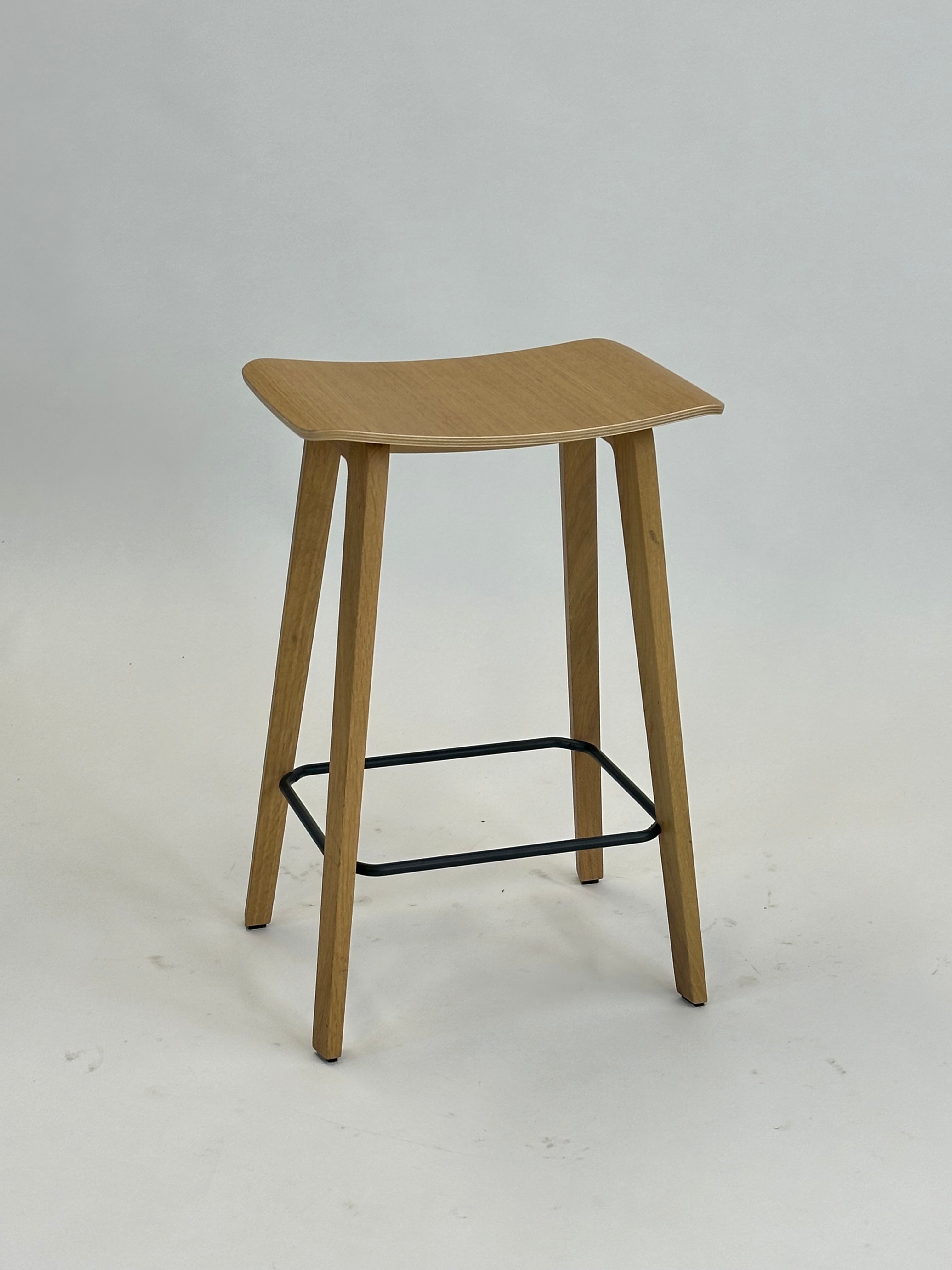Four Design Share Stool Barstol