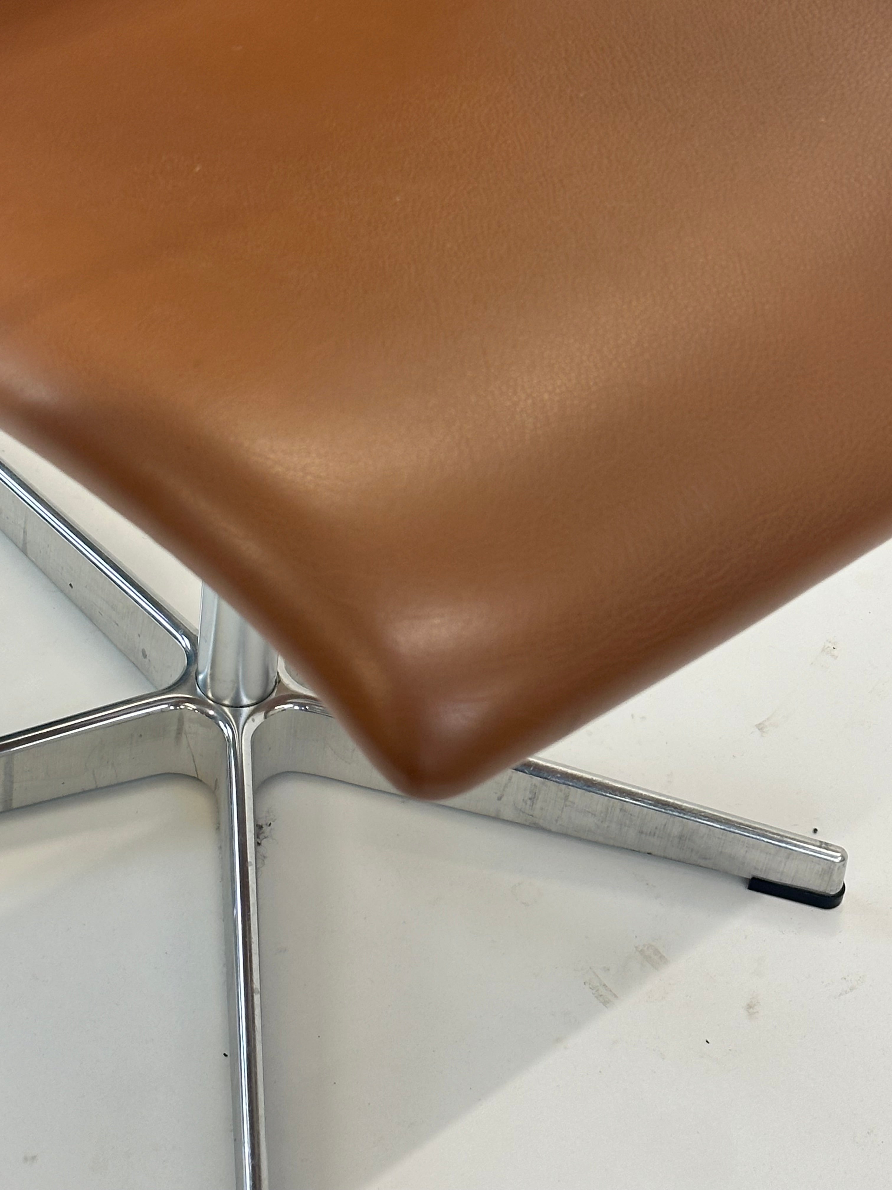 Oxford 3271T Mødestol - Fritz Hansen