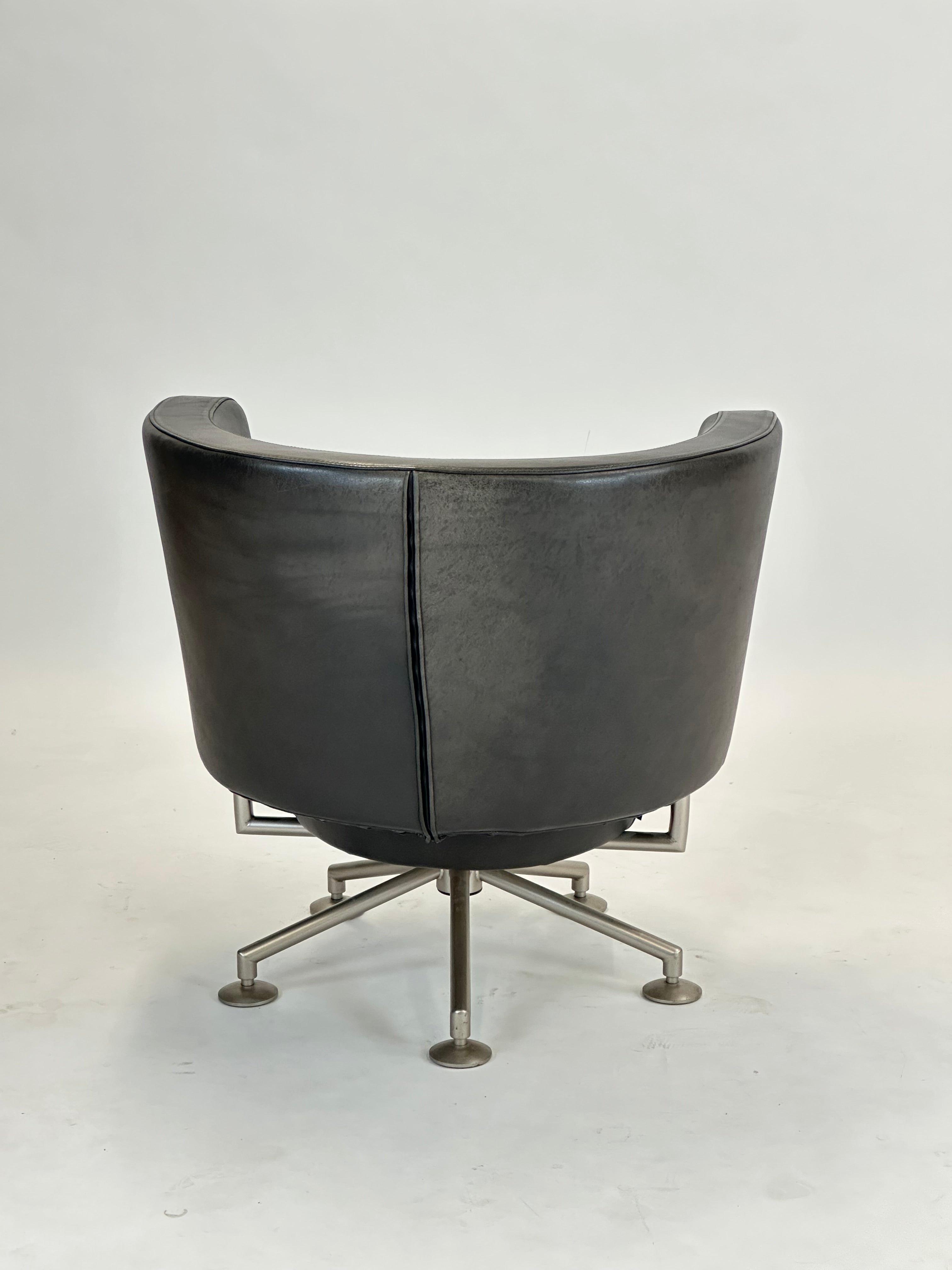 Circo Swivel Chair - COR