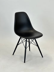 Eames Plastic Side Chair DSW - Vitra