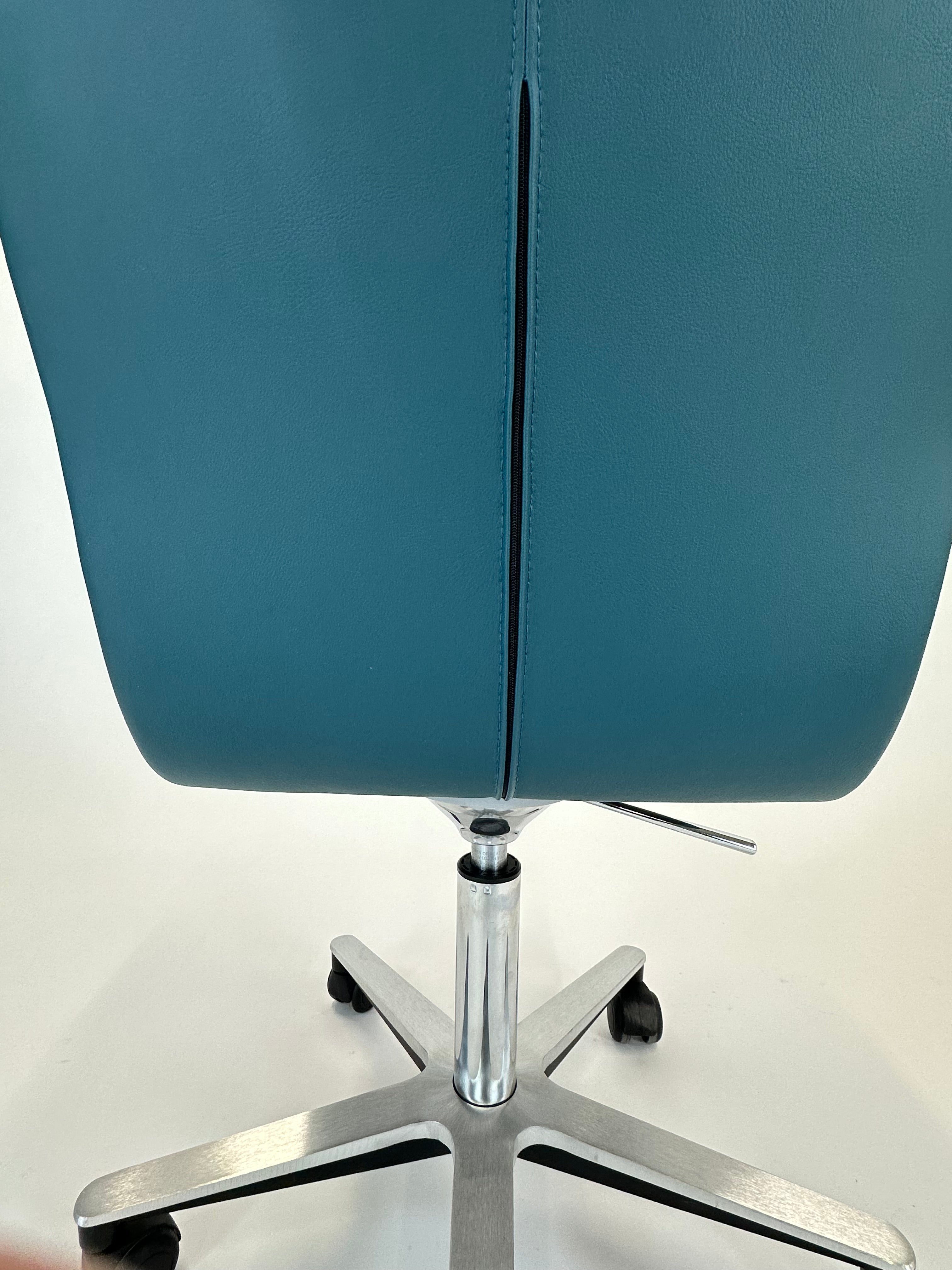 Butterfly swivel fra Magnus Olesen (Petrol)