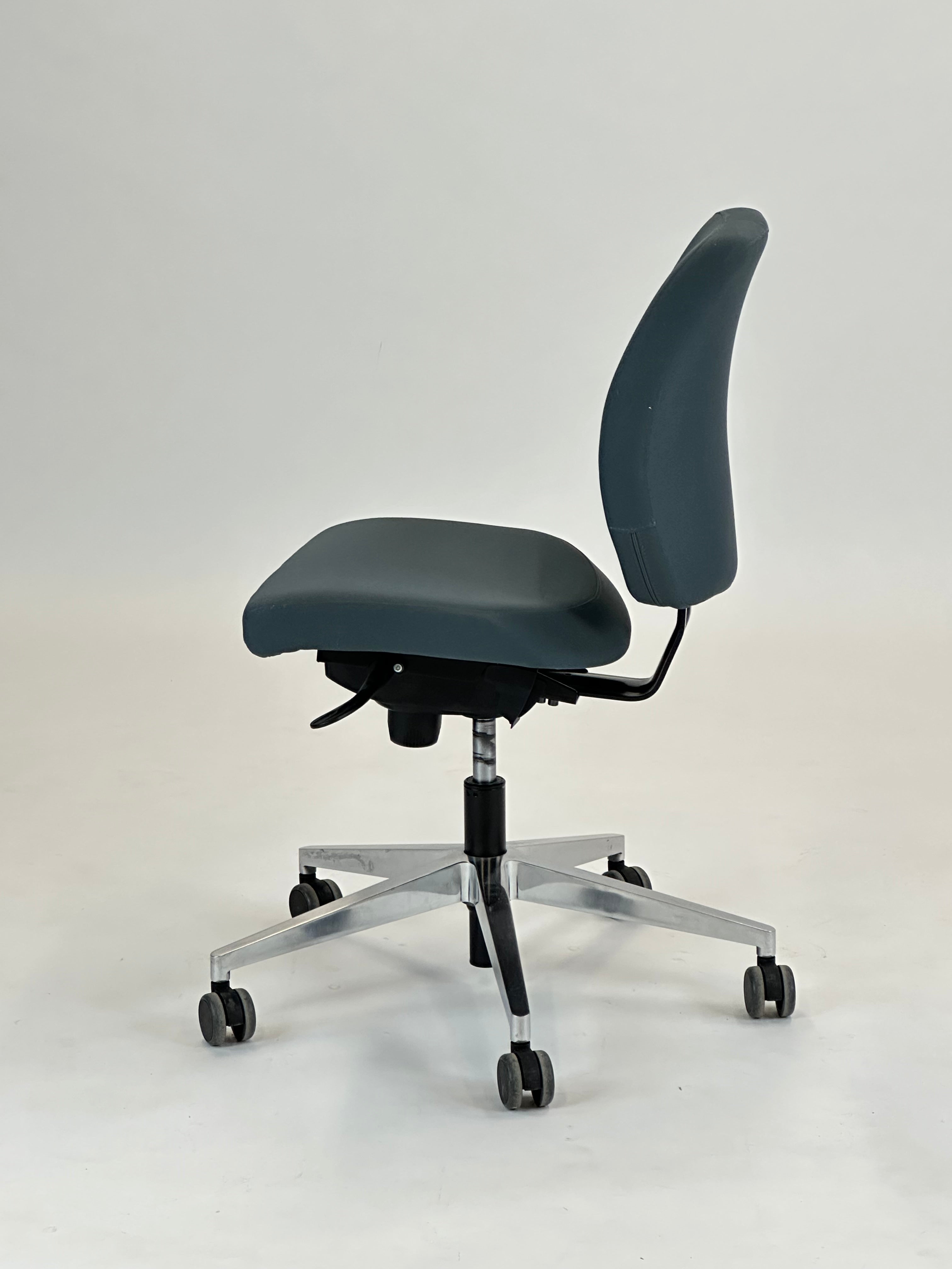 Kontorstol fra ScanOffice