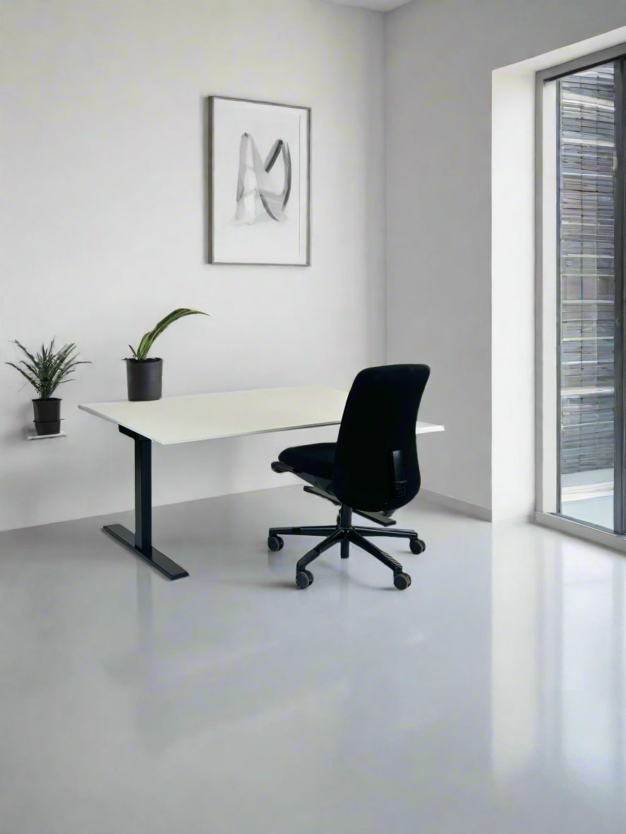 Hæve-/sænkebord 140x80 (m. faset kant & flex) - Linak