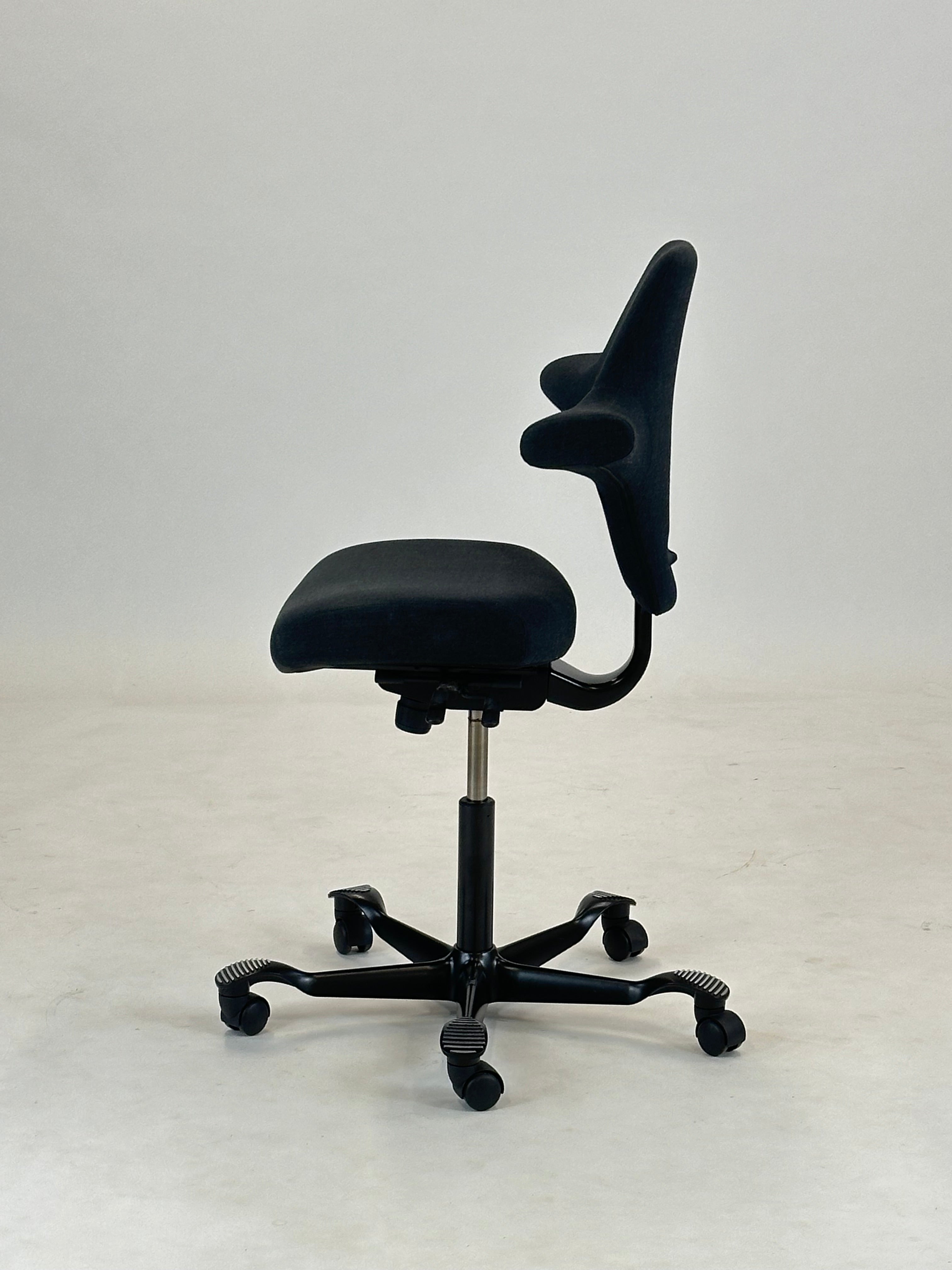 HÅG Capisco 8126 - 200mm (Mørkegrå)