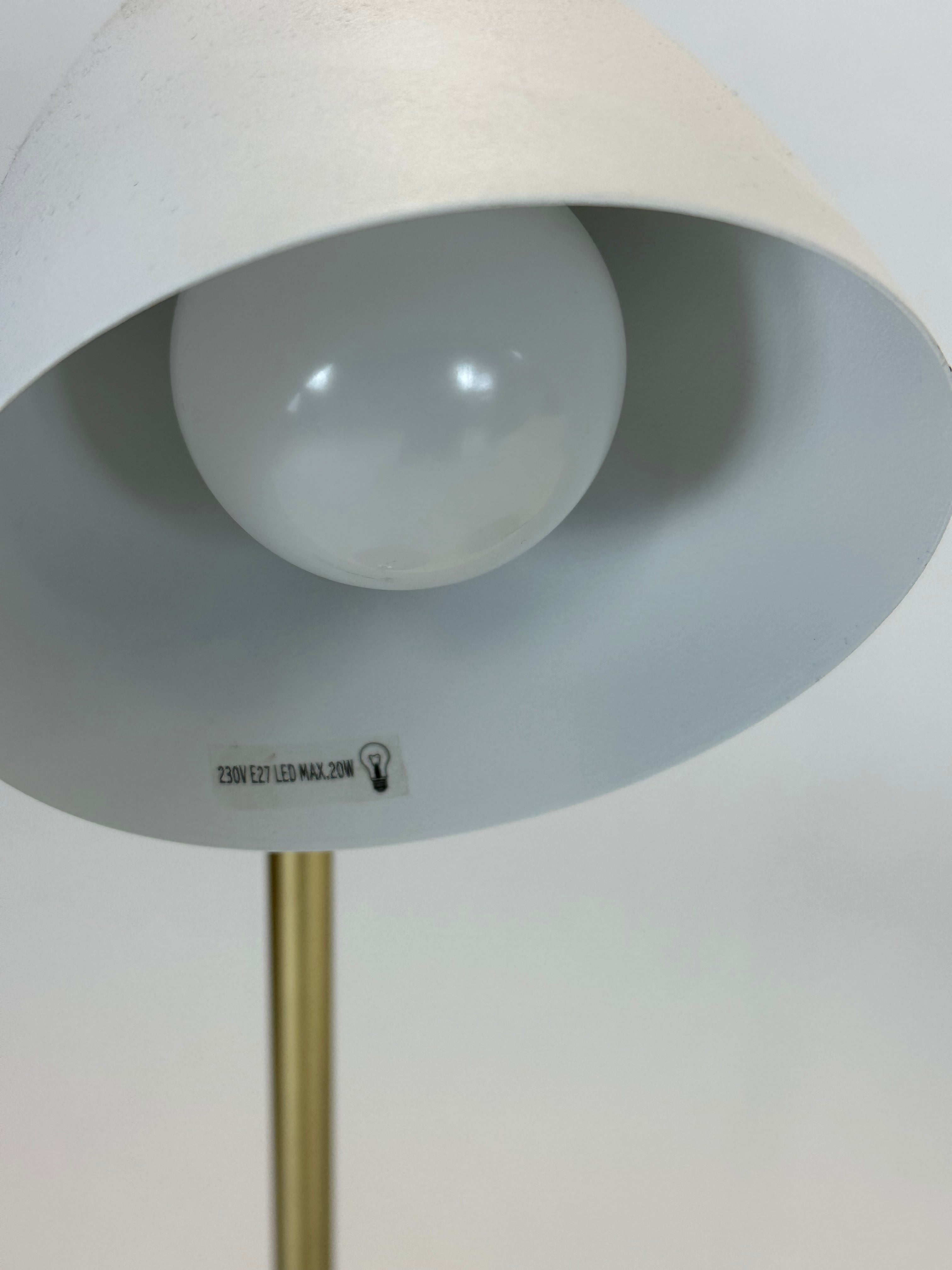 Sæt af to Neordic Orm Bordlampe fra Poulmann