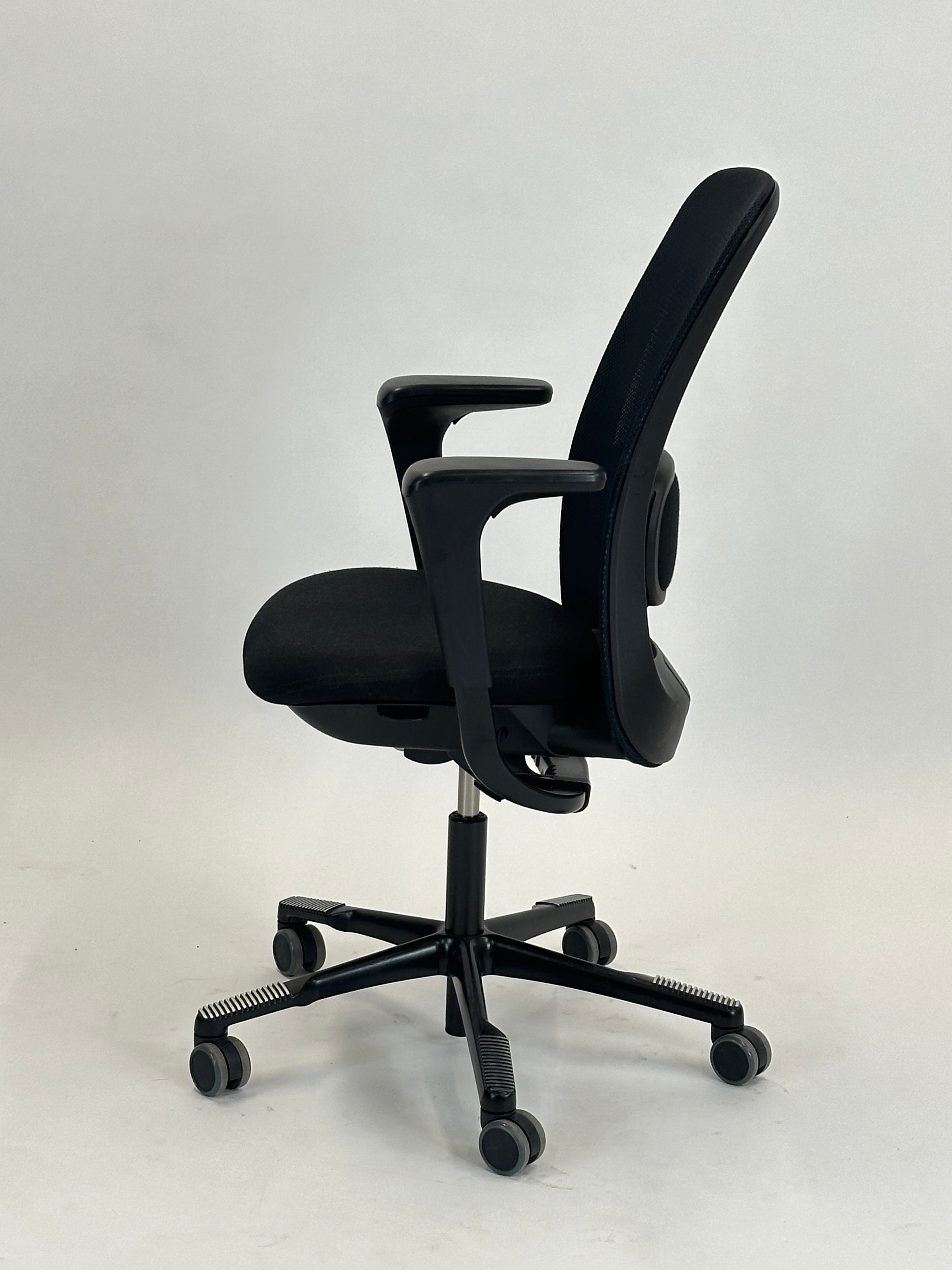 HÅG Sofi 7500 Kontorstol - 150mm - (Sort m. armlæn)