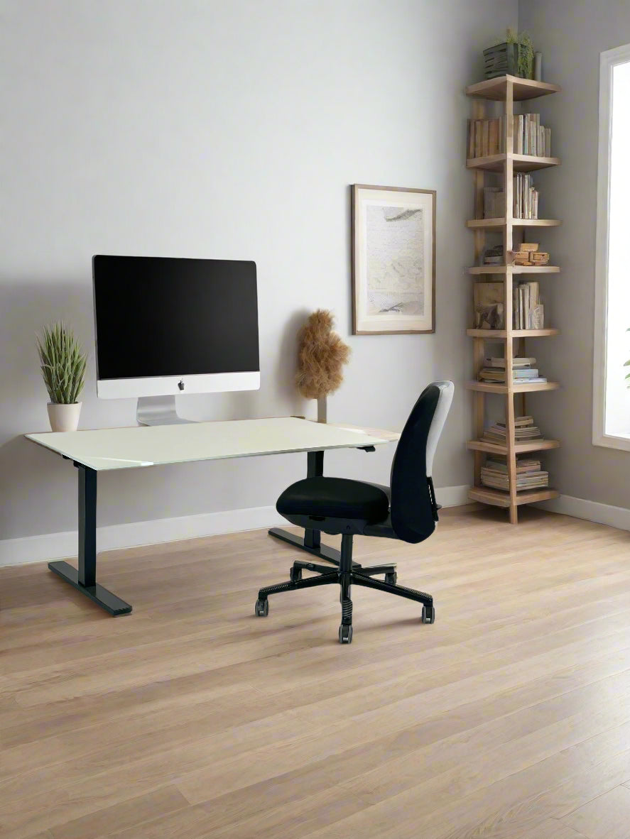 Hæve-/sænkebord 140x80 (m. faset kant) - Linak