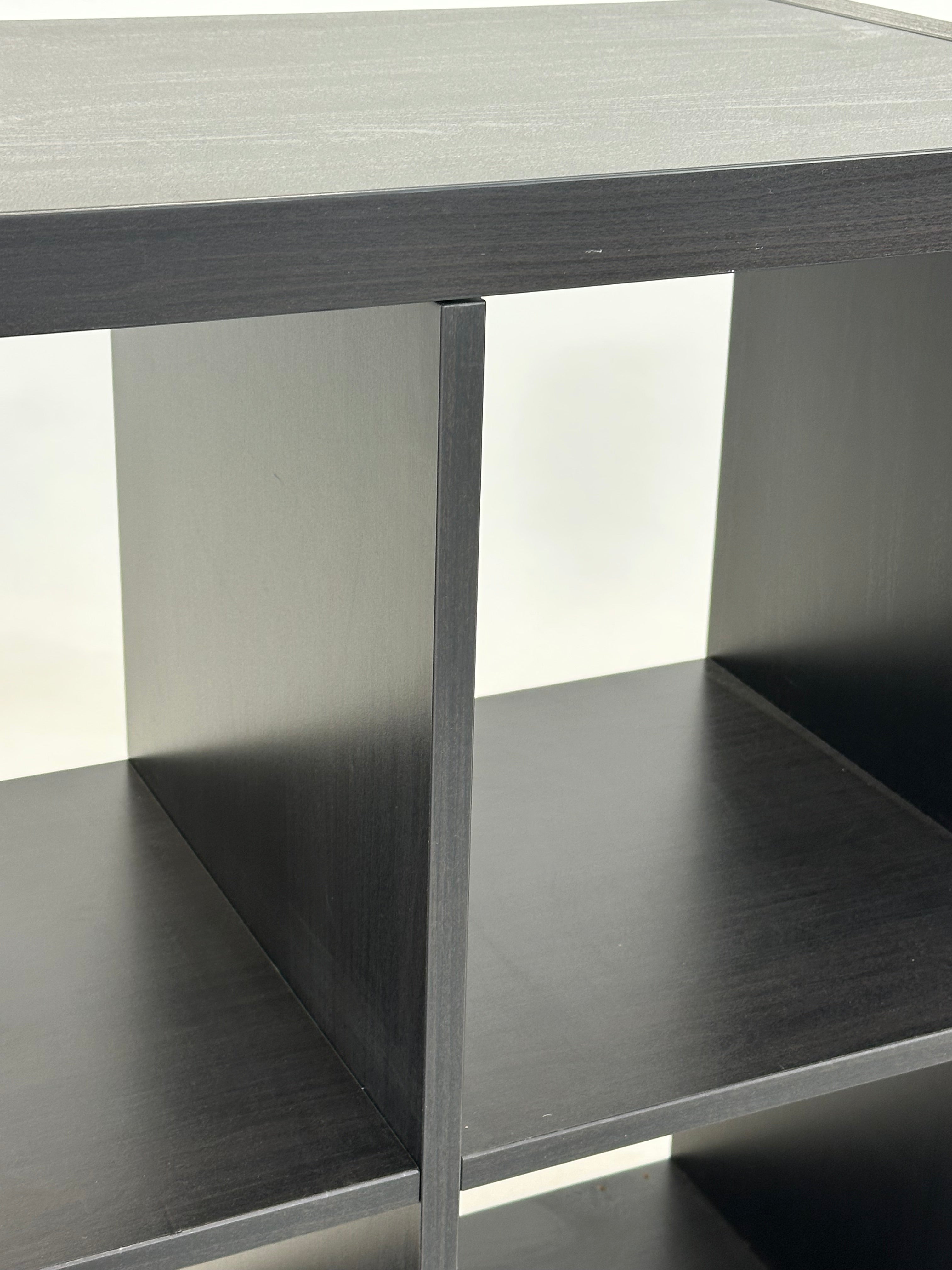 Sort Modulreol (8 rum)