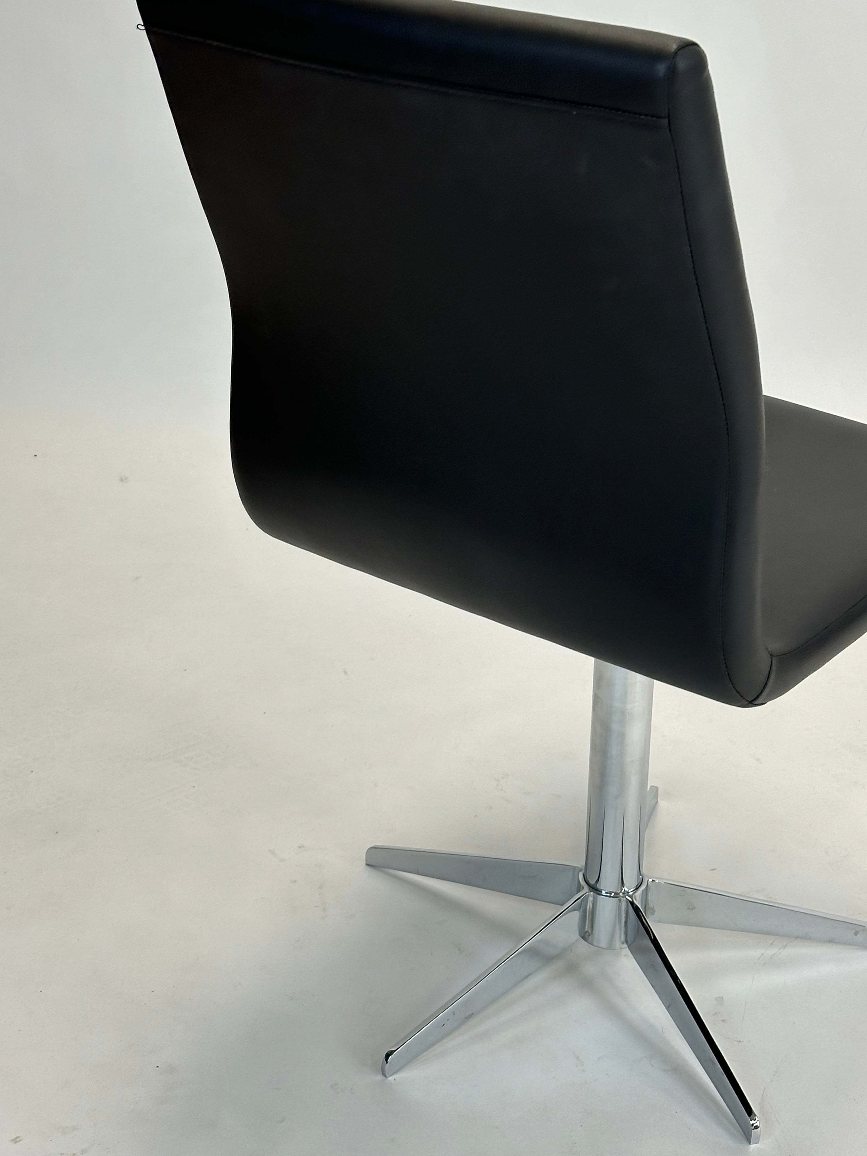 Elegant Sort Mødestol