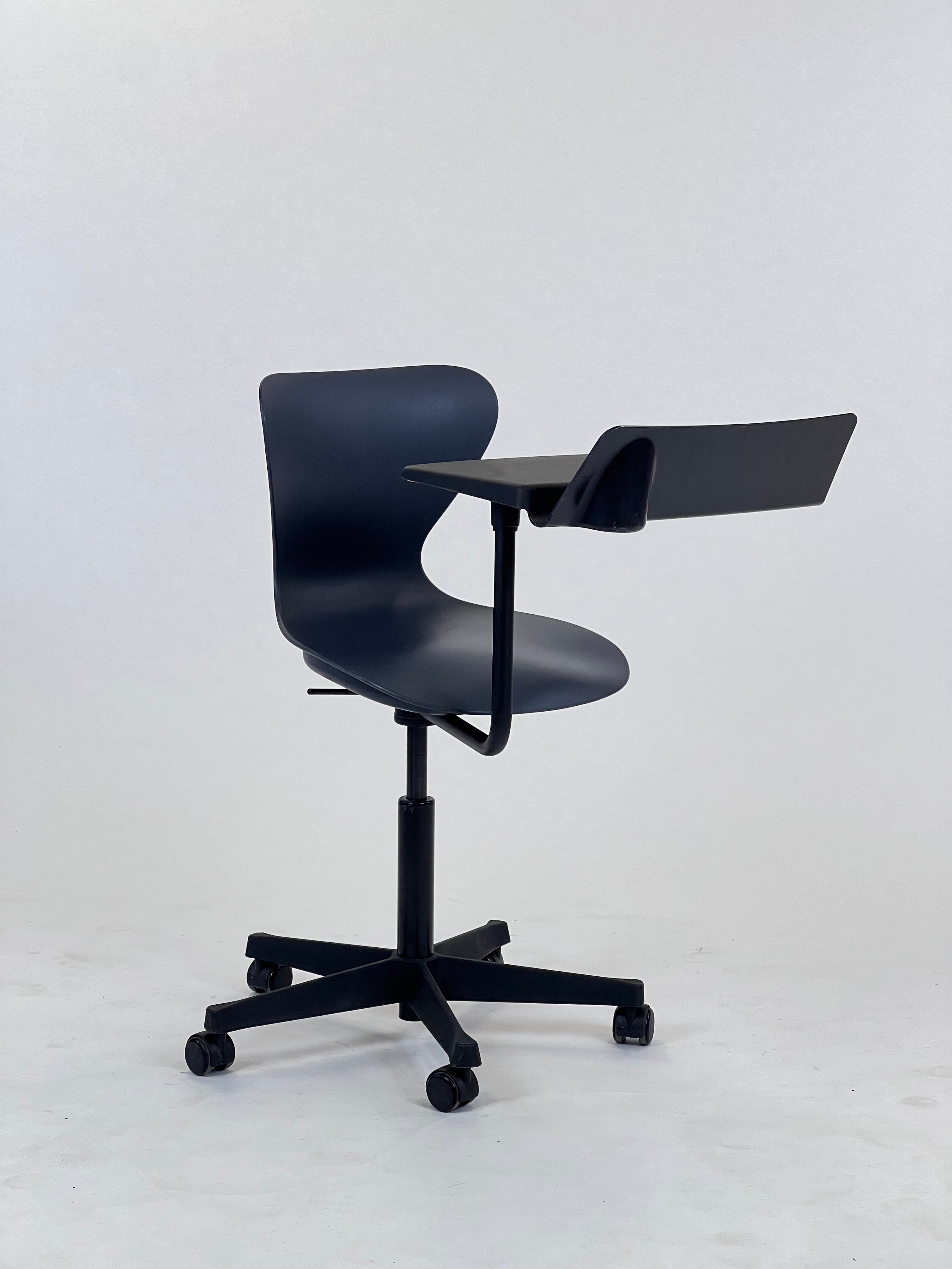 Labofa | Viper Kontorstol (m. bord)