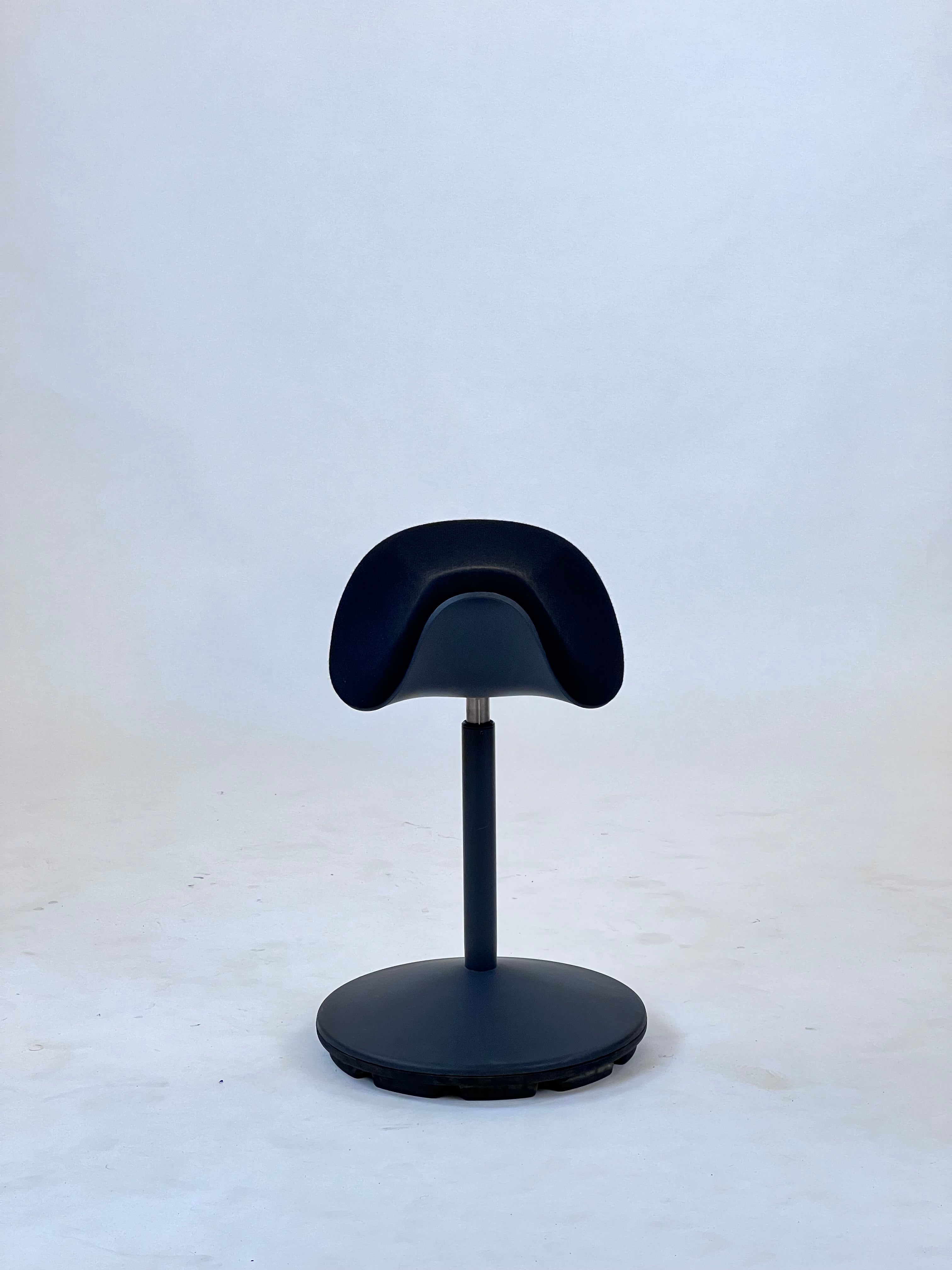 Varier motion chair 4400
