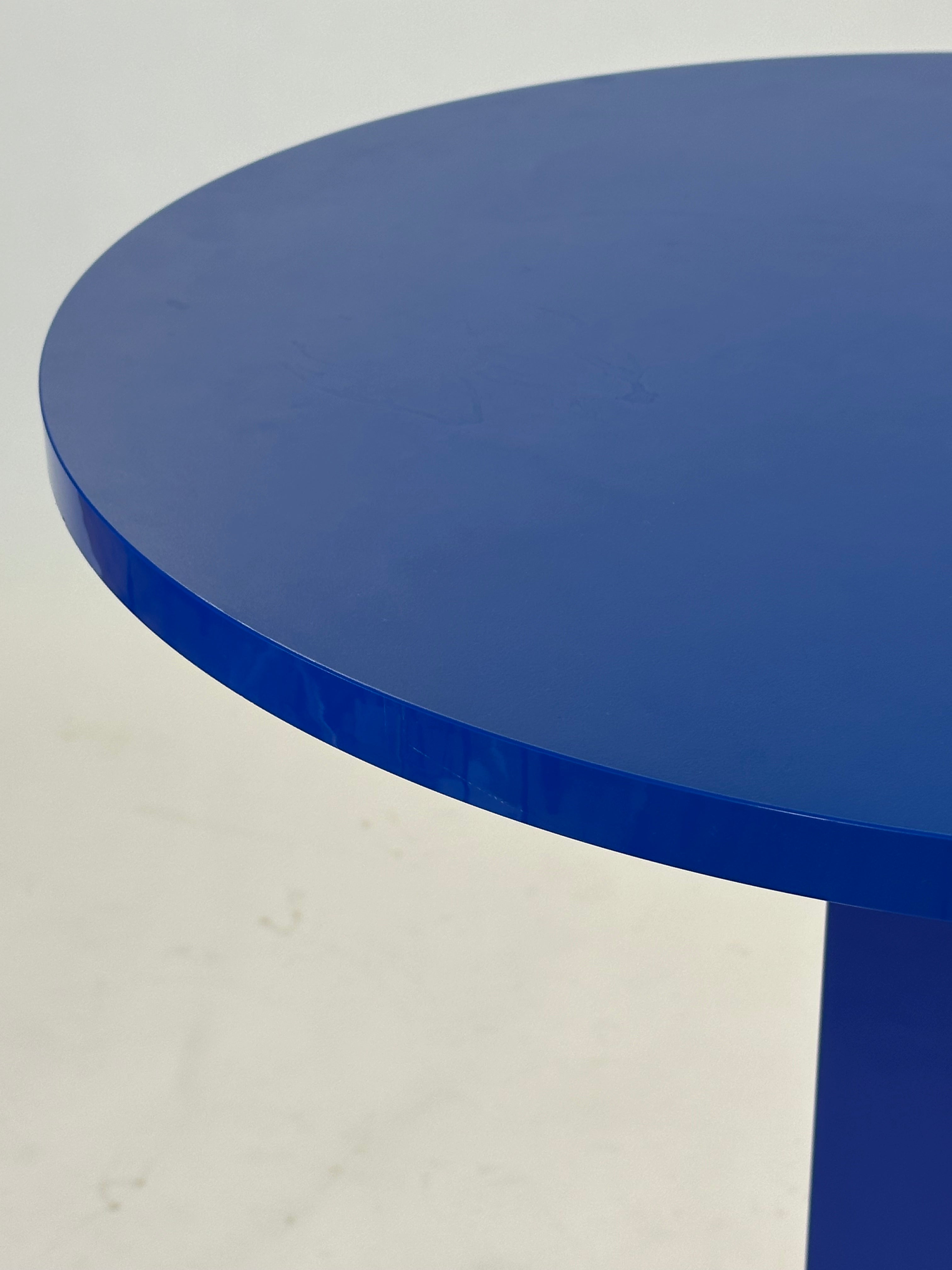 +Halle HEB 02 High Table
