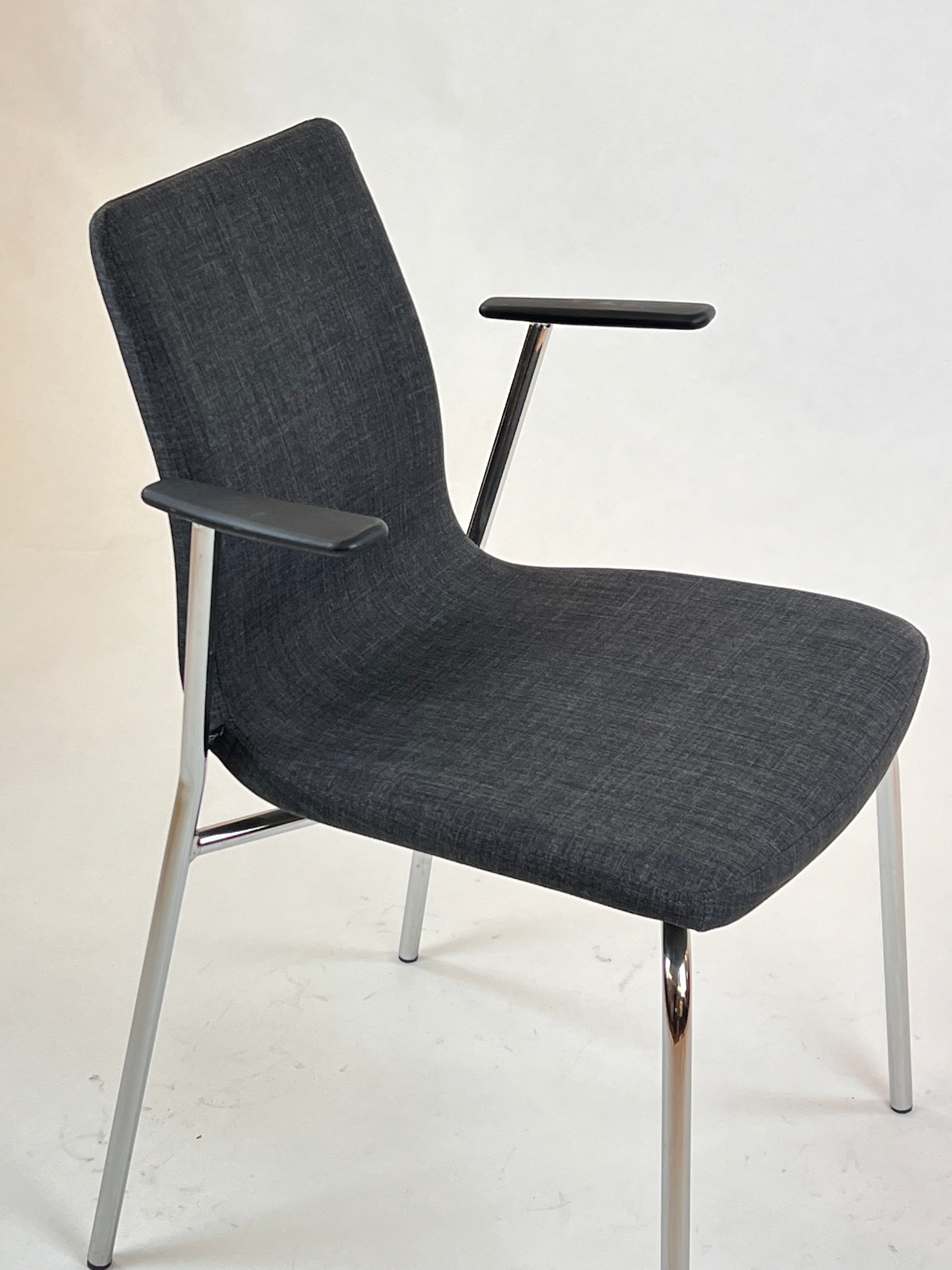 Labofa | GROOVY Mødestol