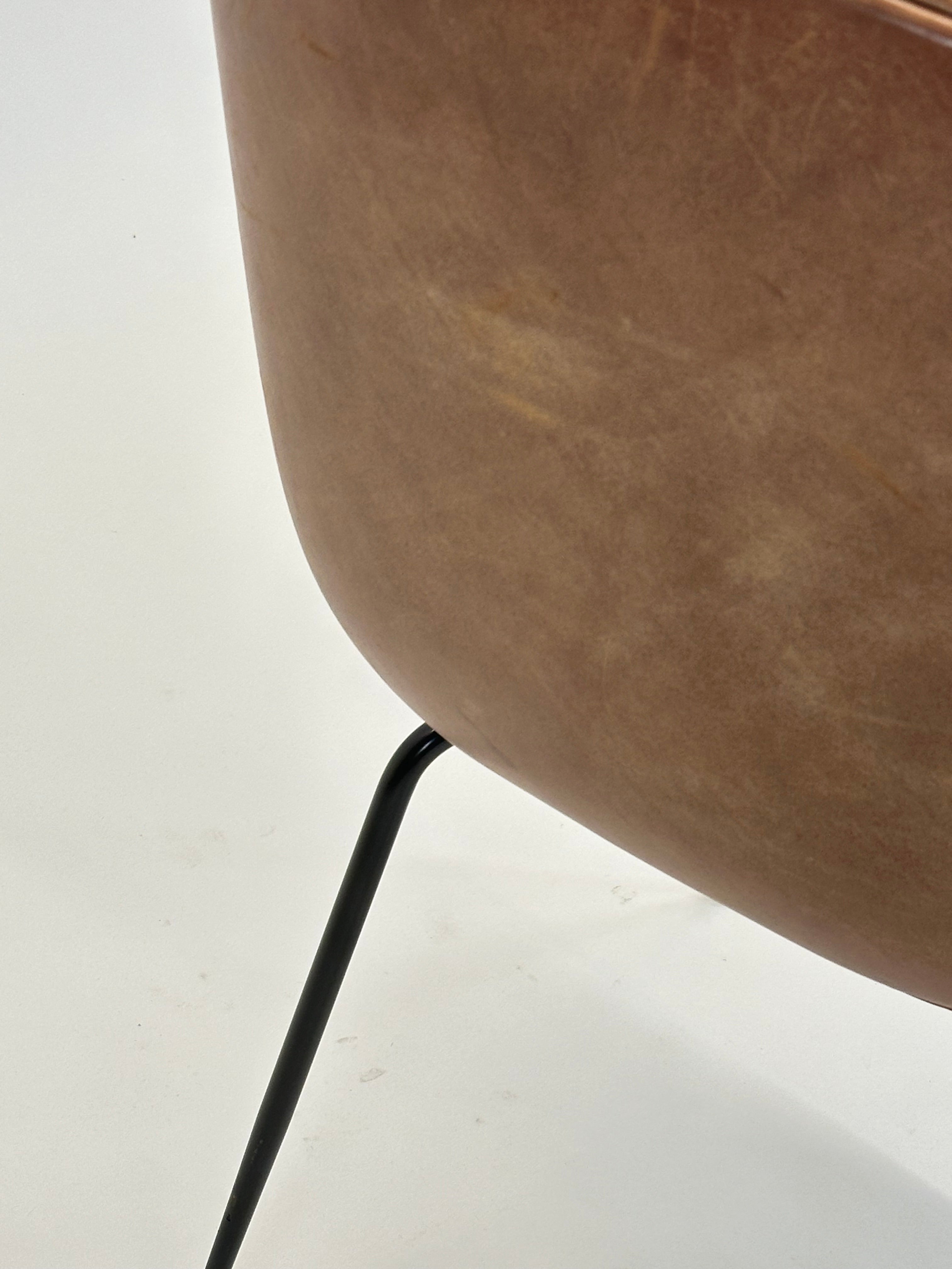 GUBI | Beetle Chair (Brun)