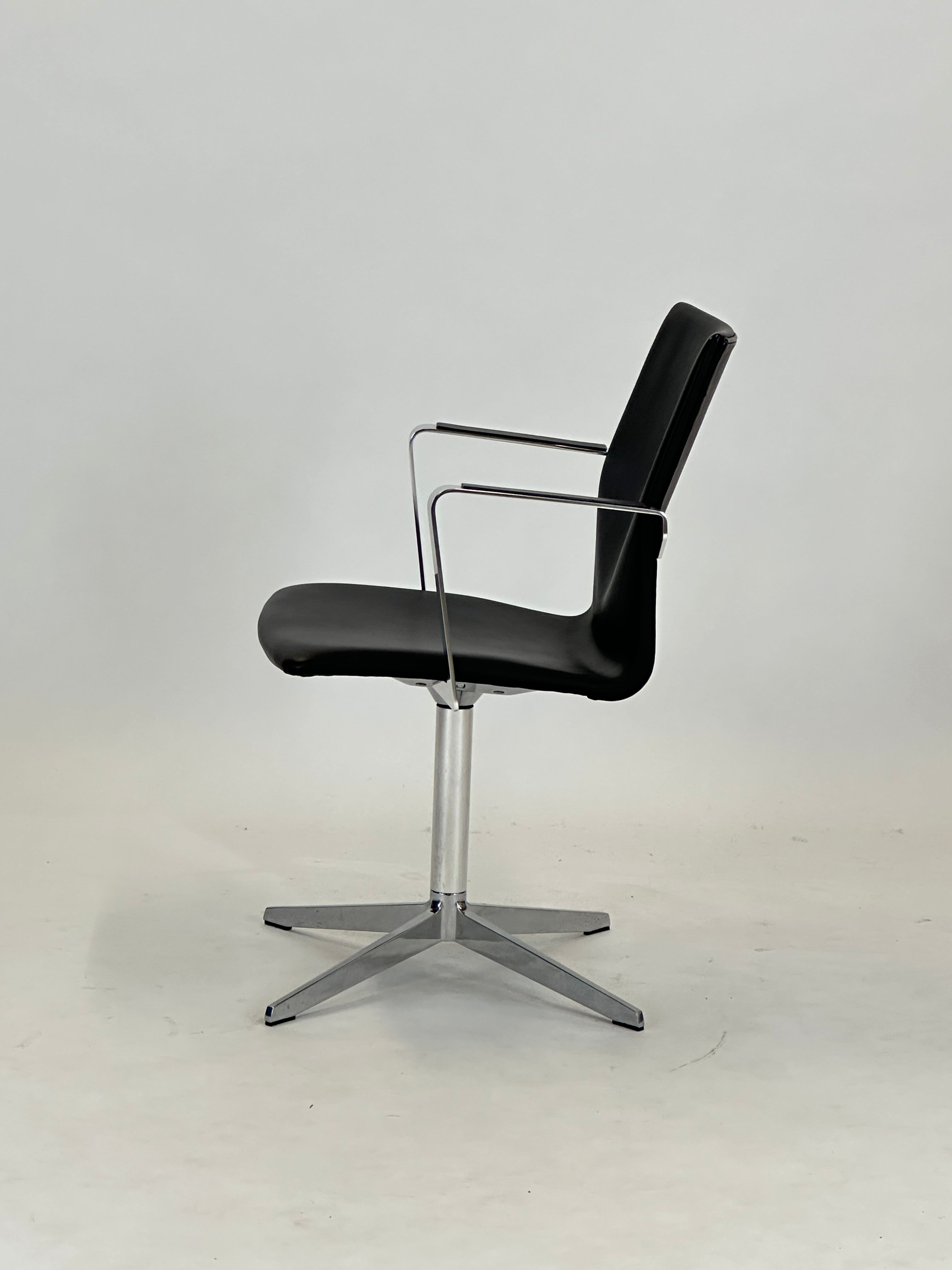 Four Design - 4-Cast® XL Mødestol