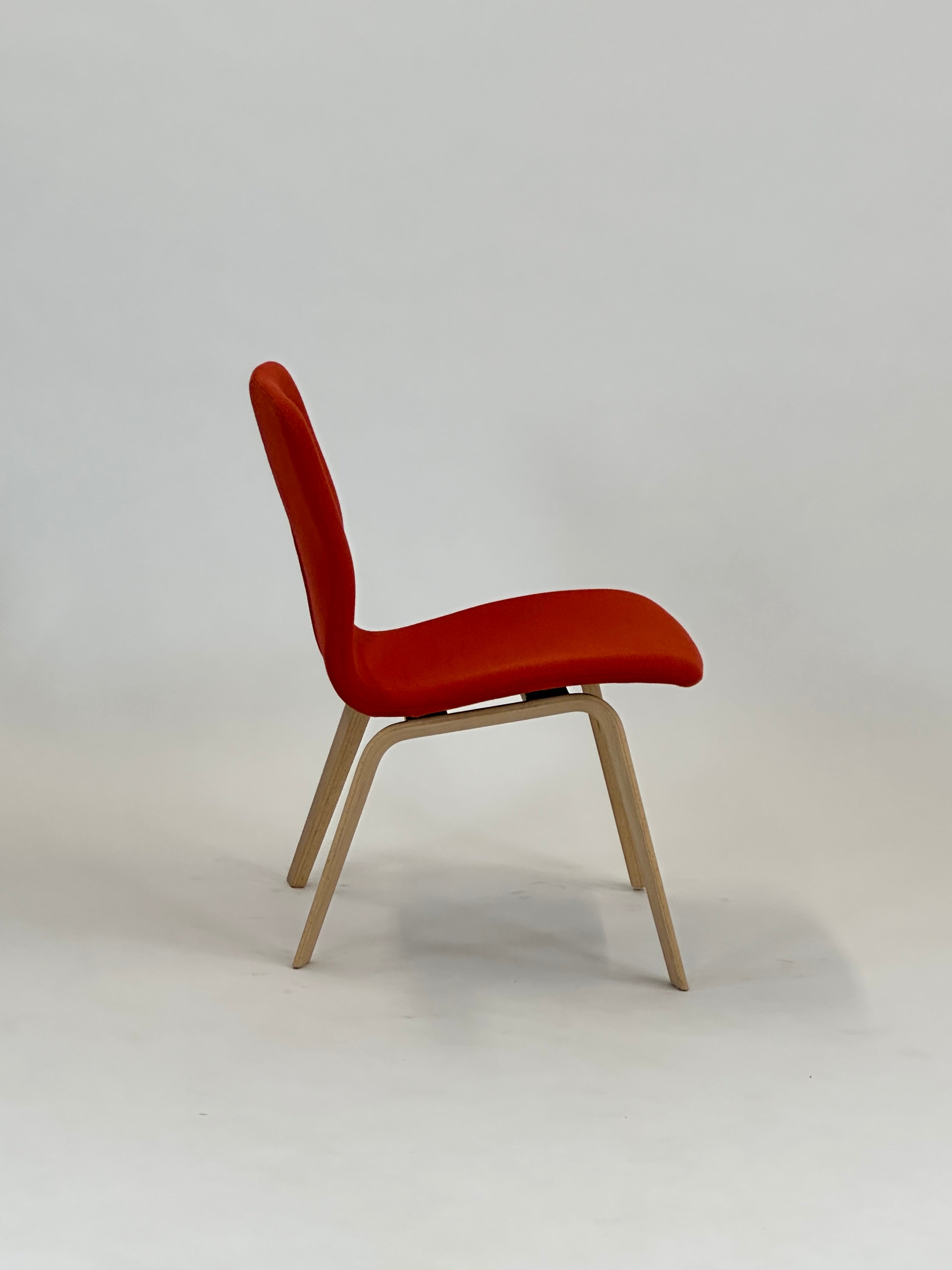 Butterfly lounge (Orange) fra Magnus Olesen