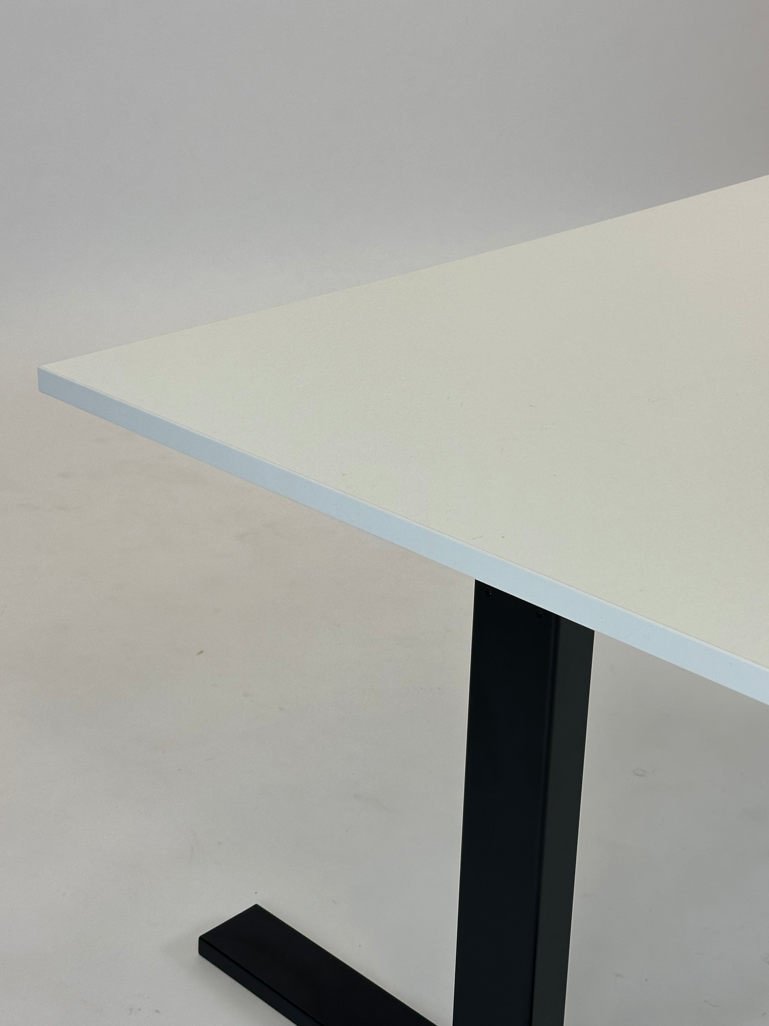 Hæve/sænkebord 140x80 (m. flex) - Linak