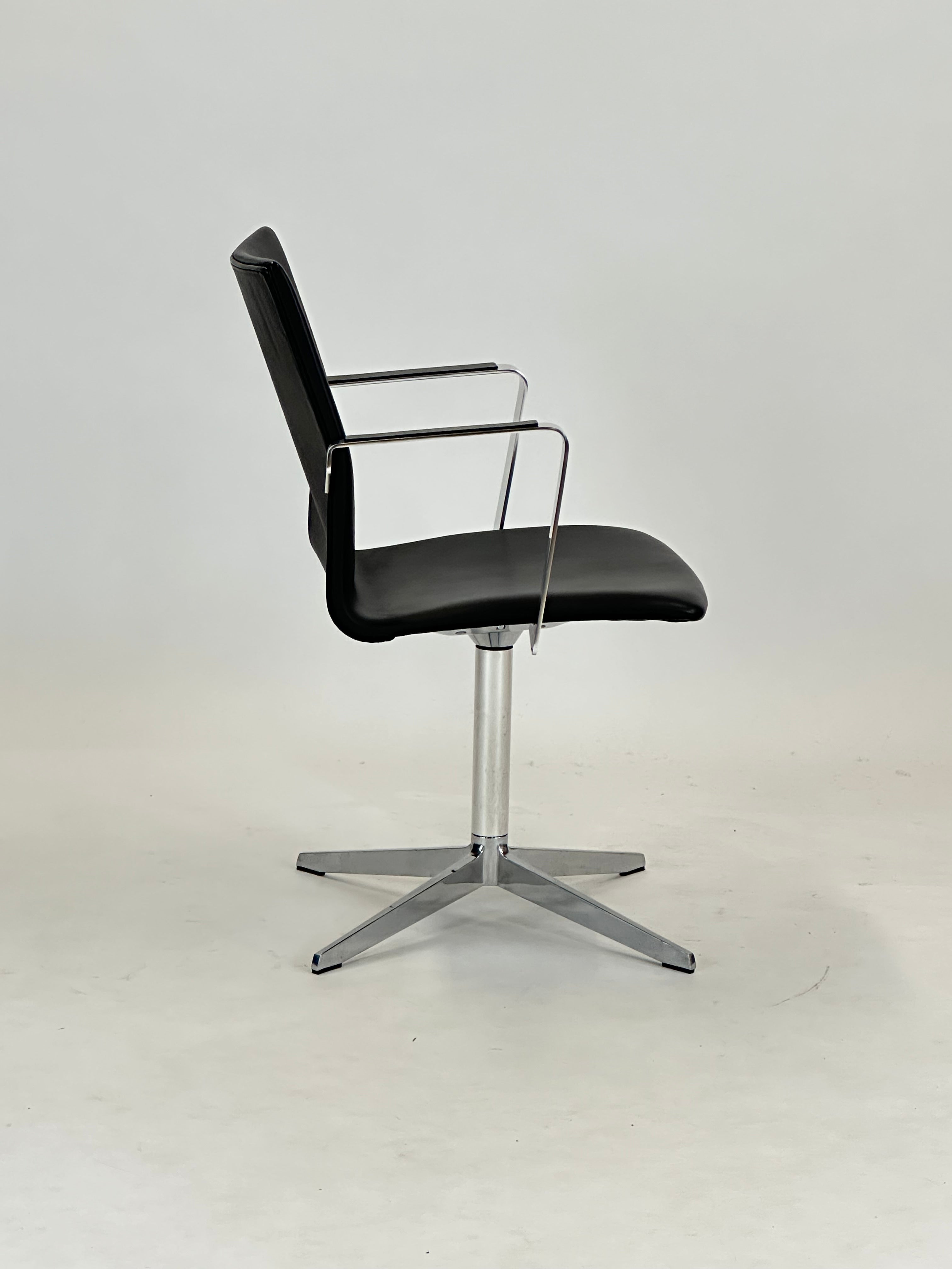 Four Design - 4-Cast® XL Mødestol