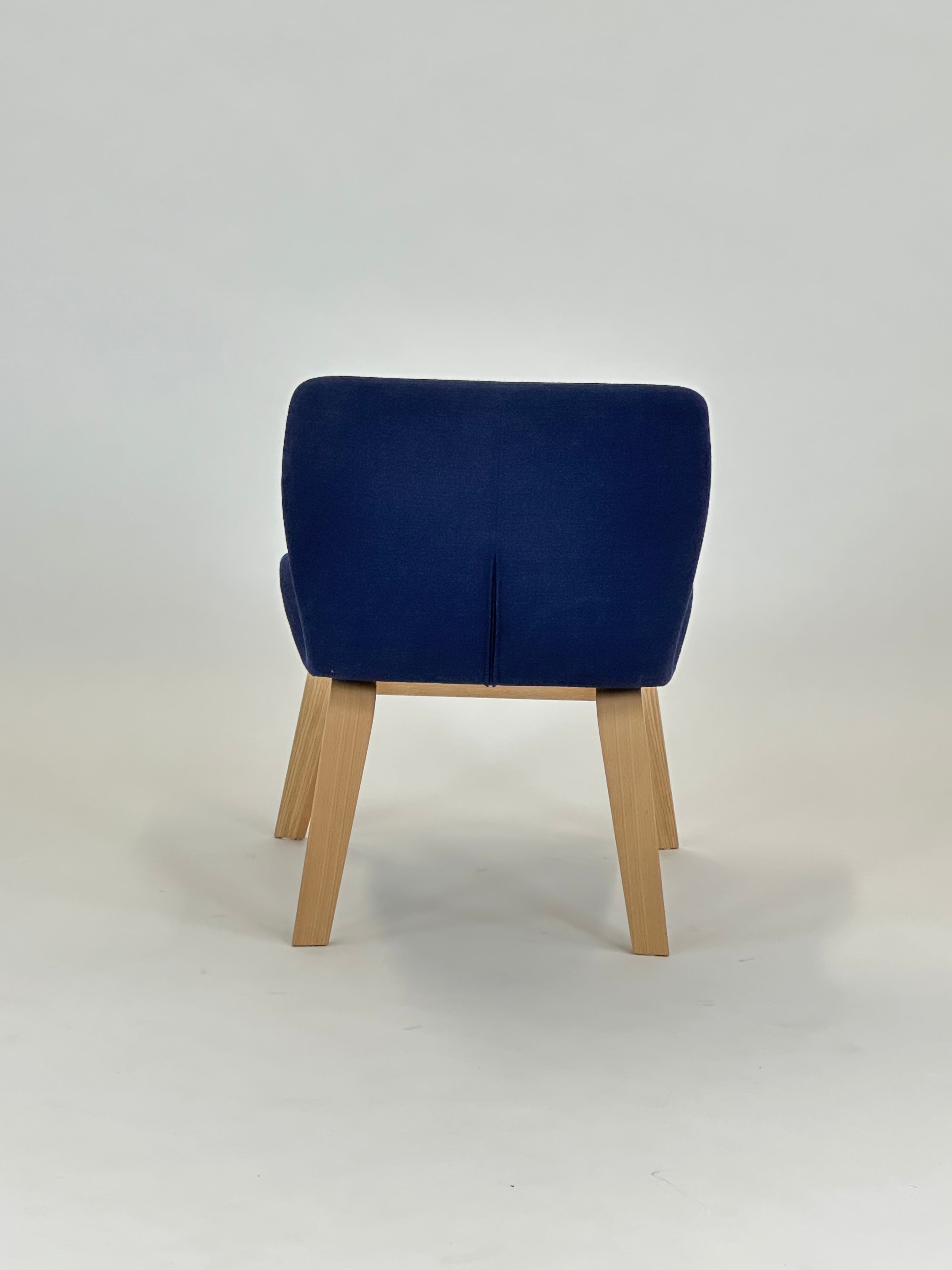 Butterfly lounge (Dark navy) fra Magnus Olesen