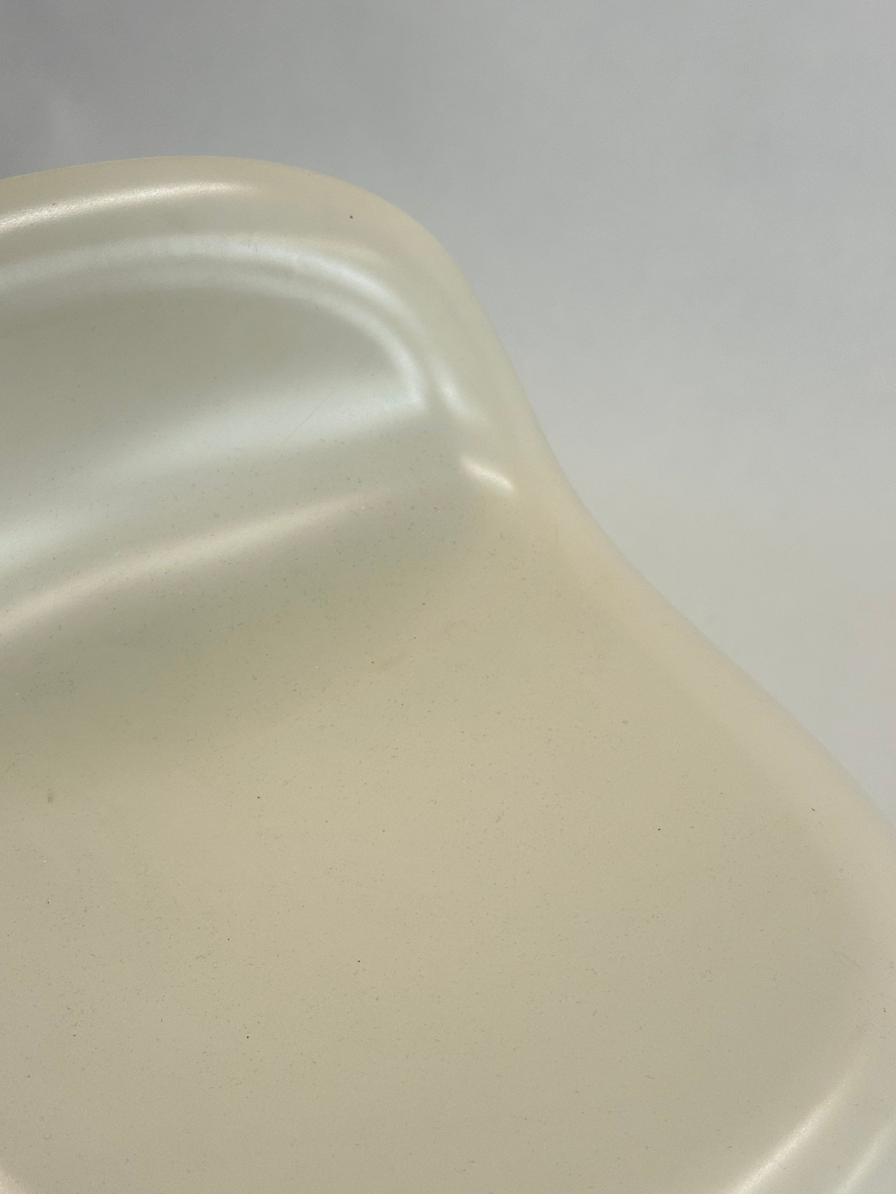 GUBI | 3D Bar Stool (Hvid)