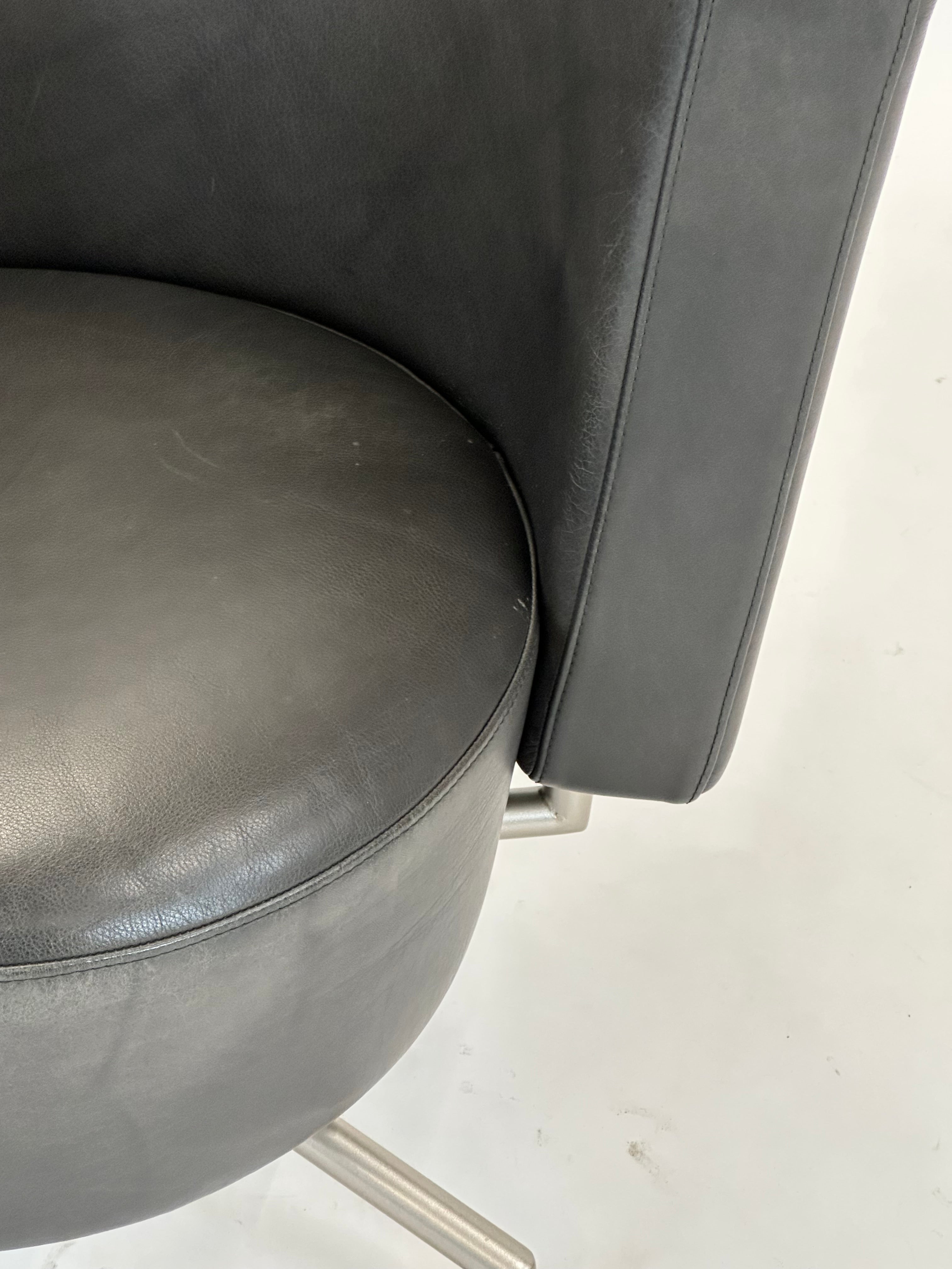 Circo Swivel Chair - COR