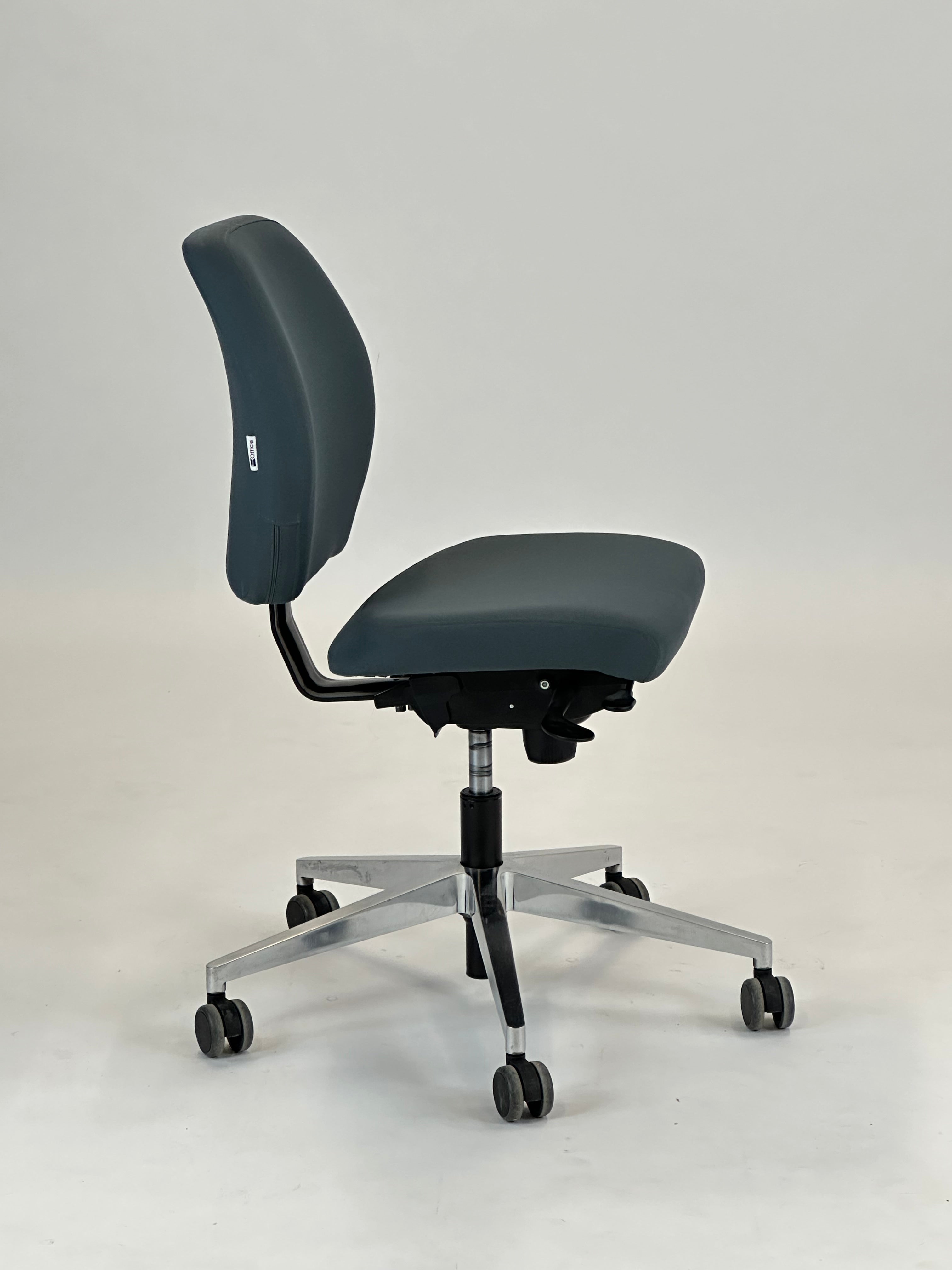 Kontorstol fra ScanOffice